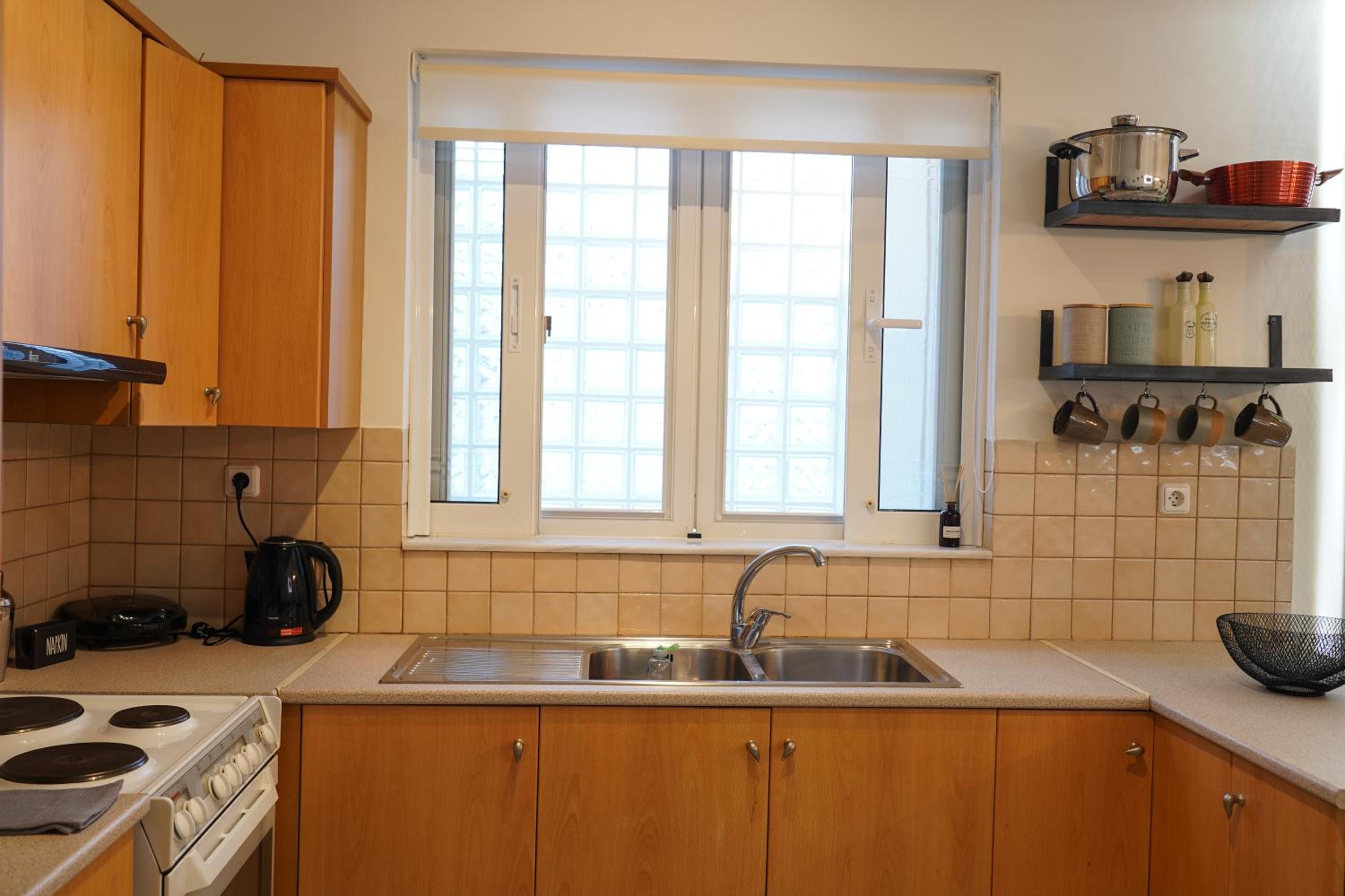 One-Bedroom Apartment - Photo 16
