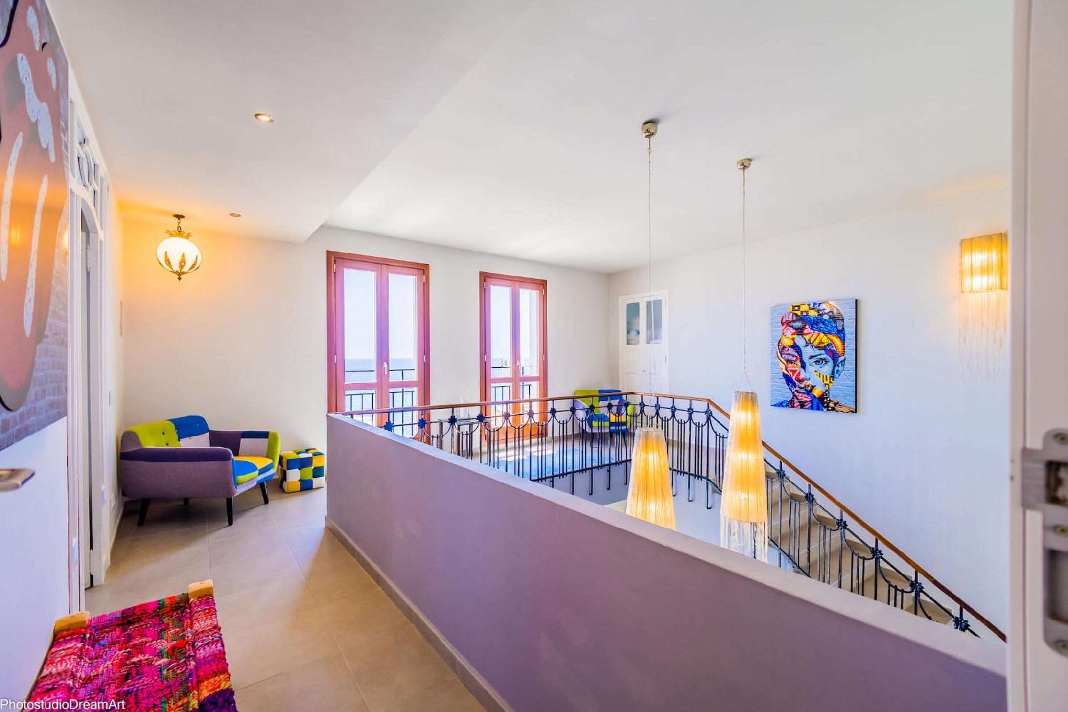 Two-Bedroom House - Photo 19