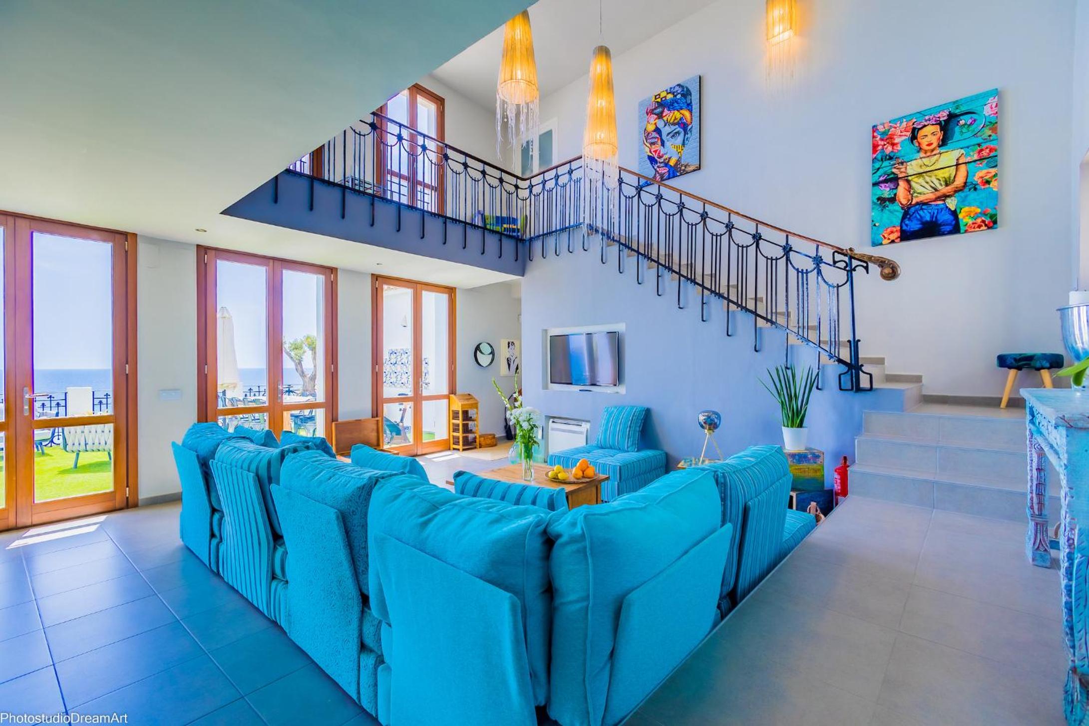 Two-Bedroom House - Photo 24