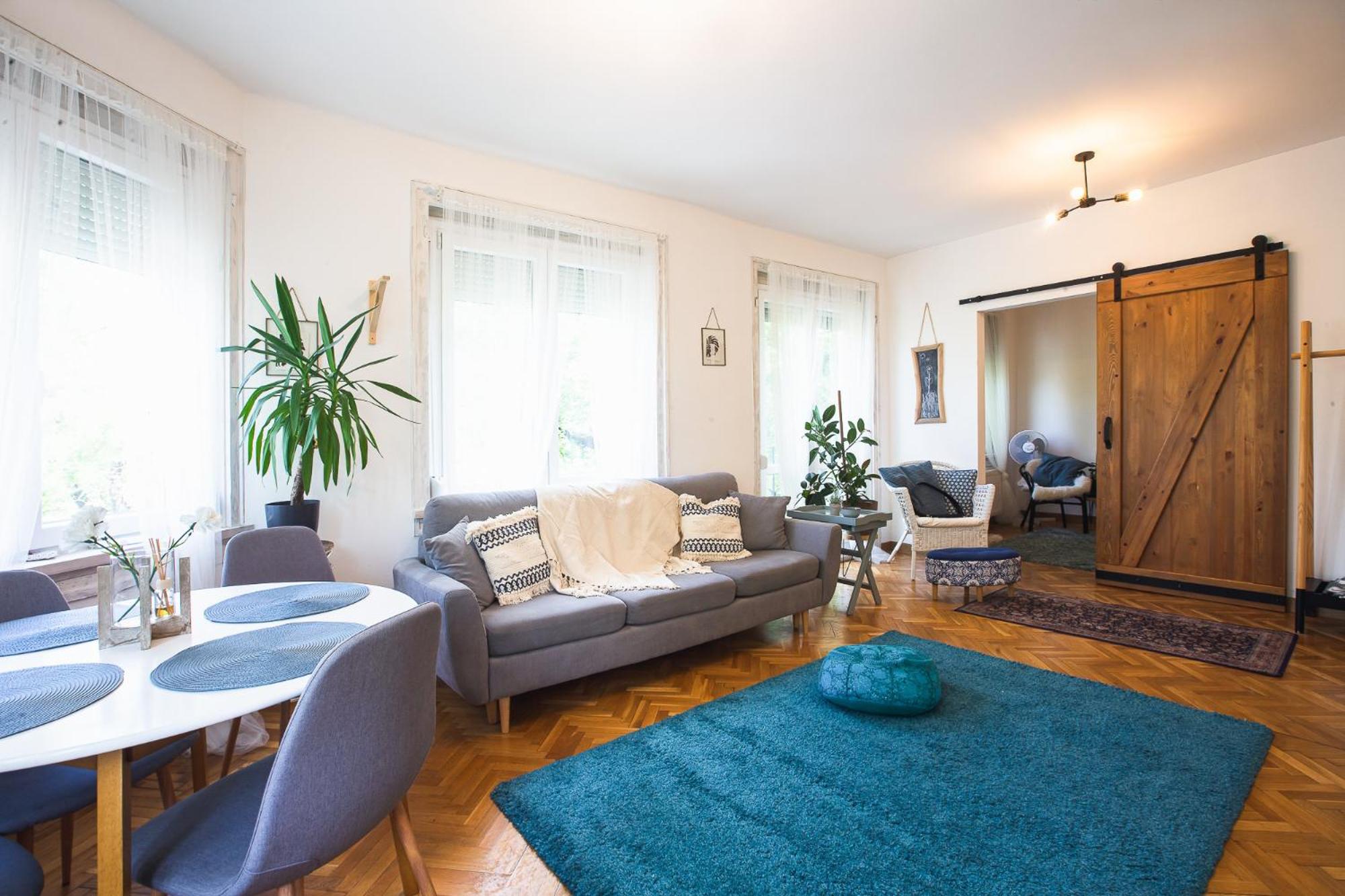 Two-Bedroom Apartment - Photo 11
