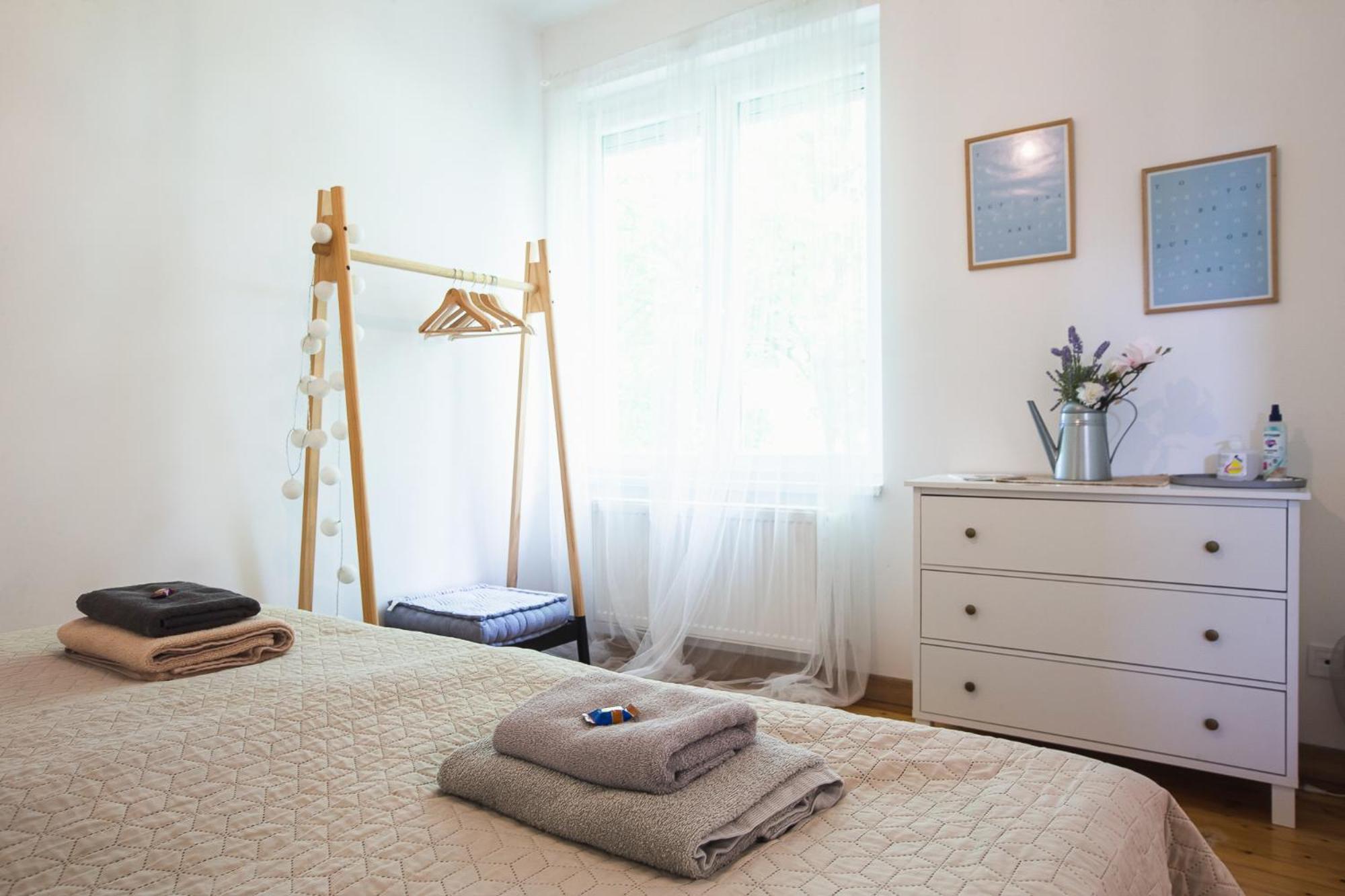 One-Bedroom Apartment - Photo 9