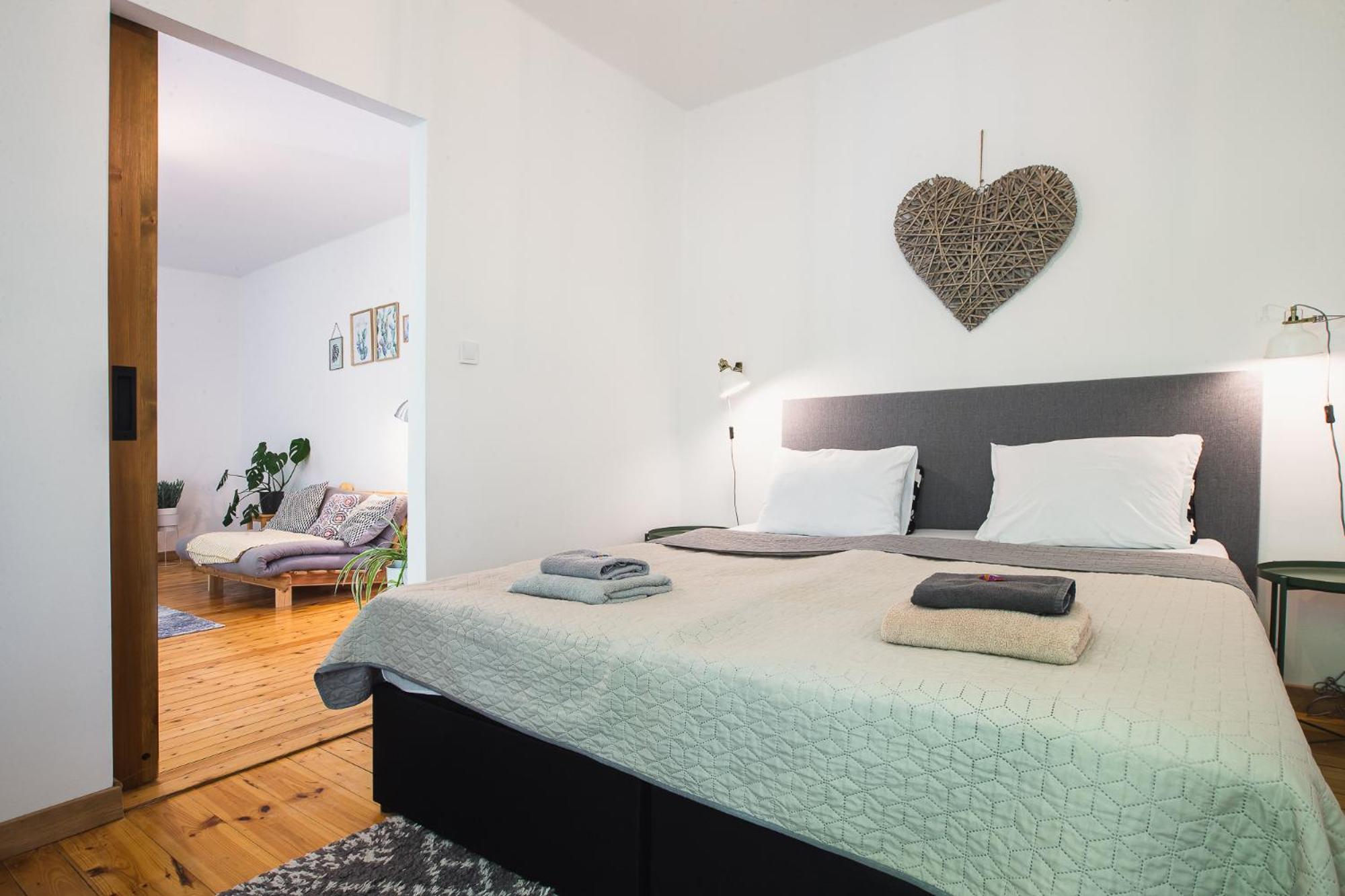 One-Bedroom Apartment - Photo 10