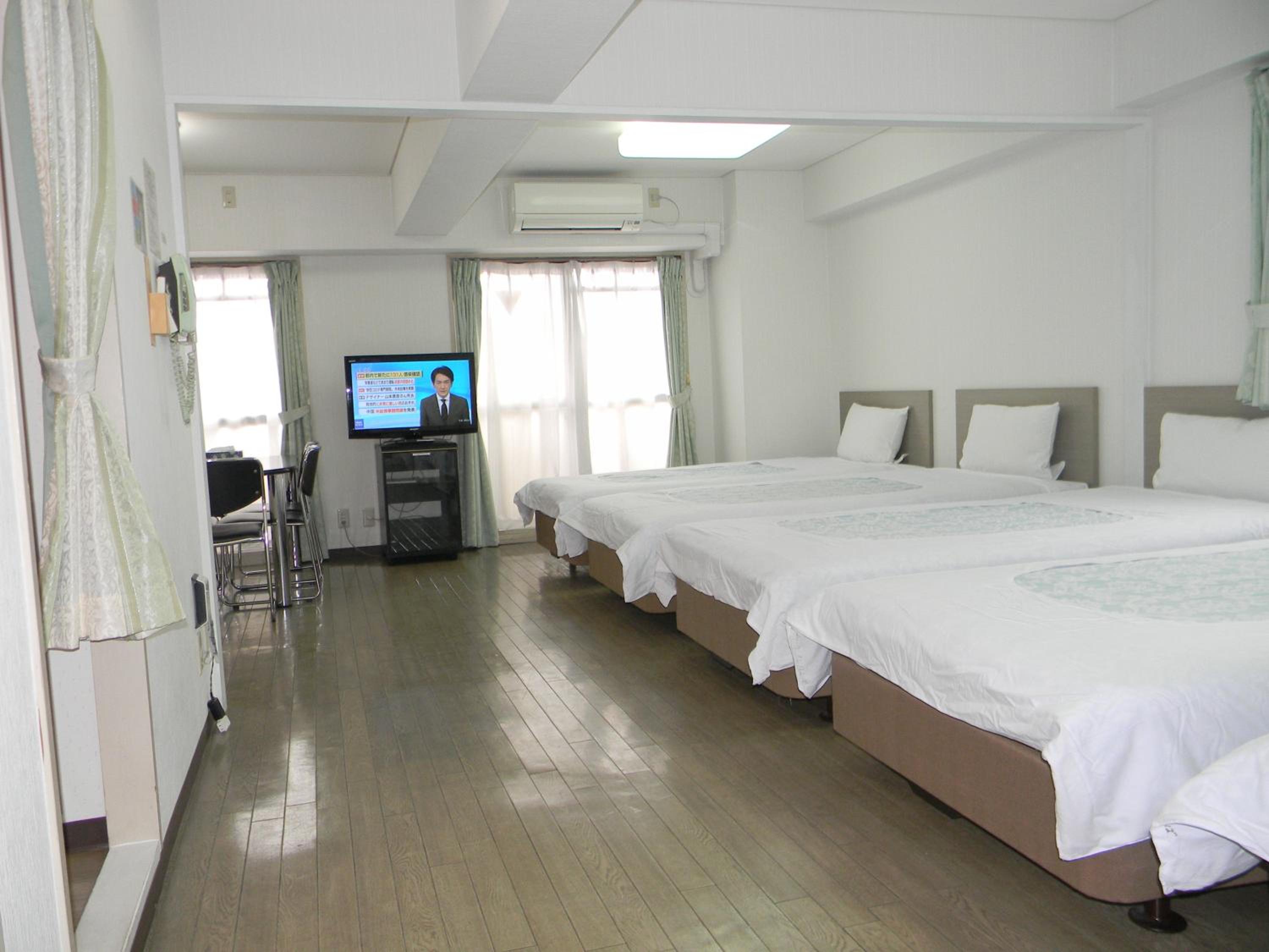 Quintuple Room - Non-Smoking