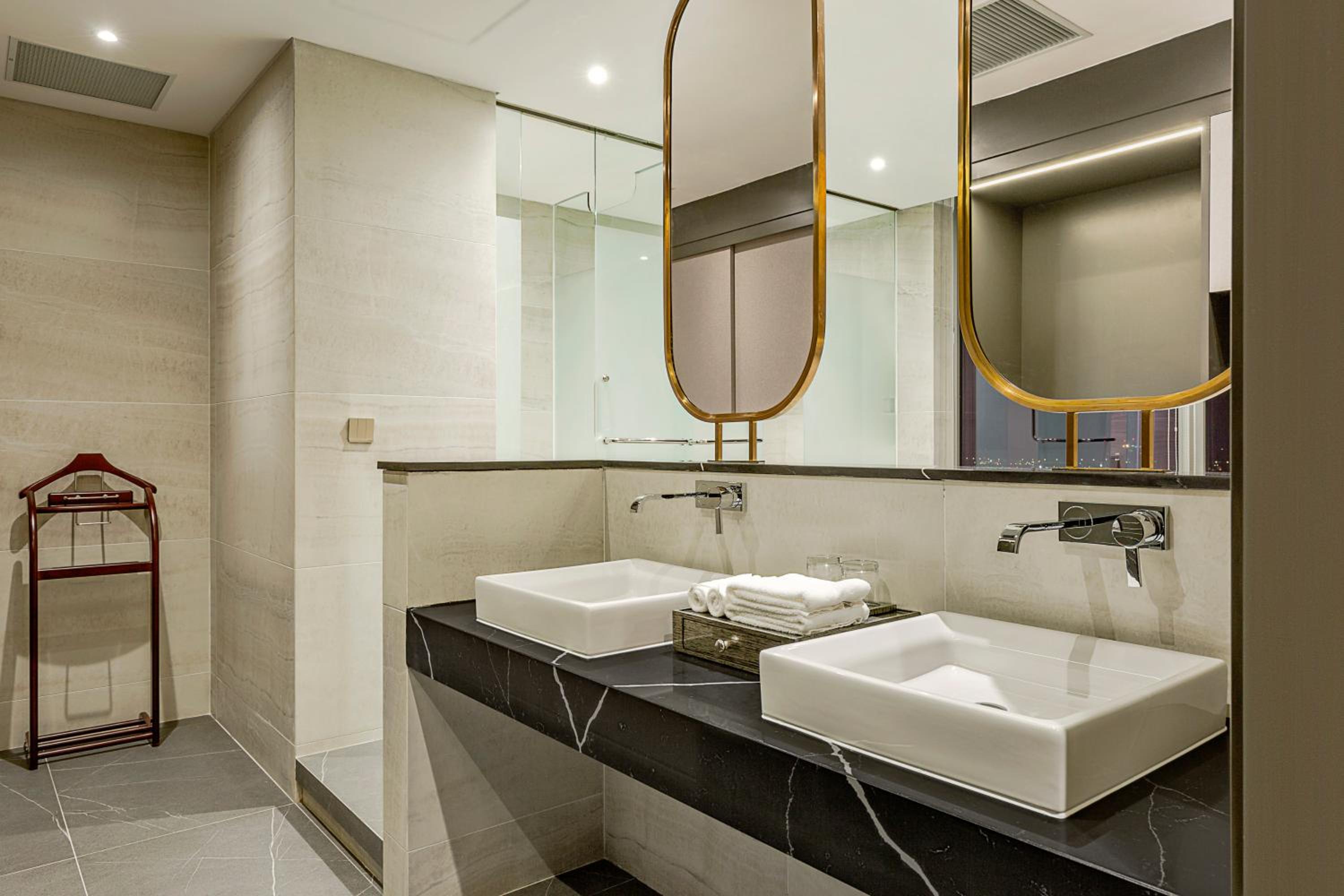 Penthouse Apartment - Photo 9