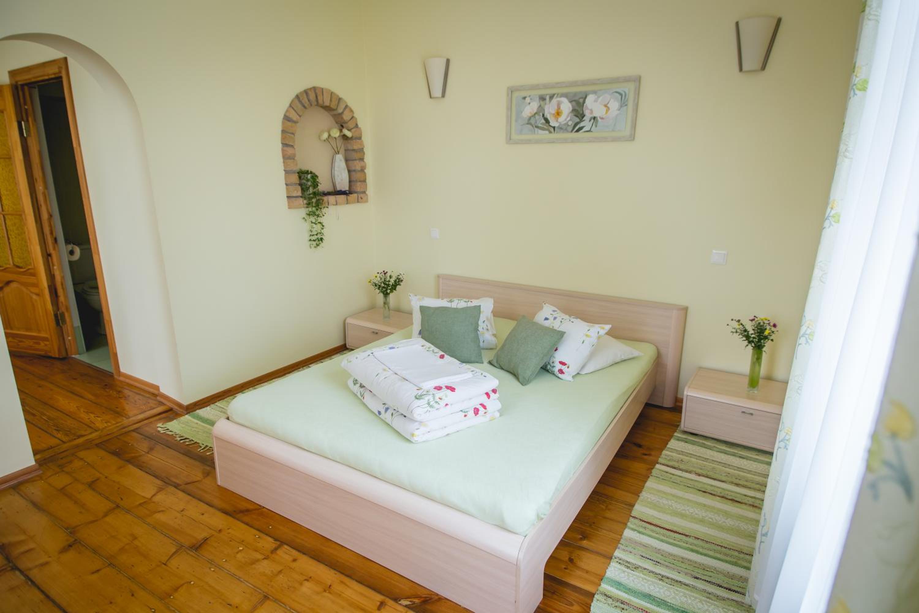 Double Room - Photo 2