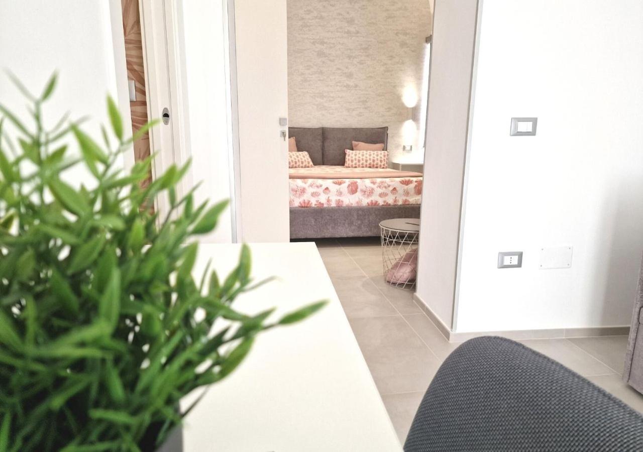Family Room with Balcony photo 2