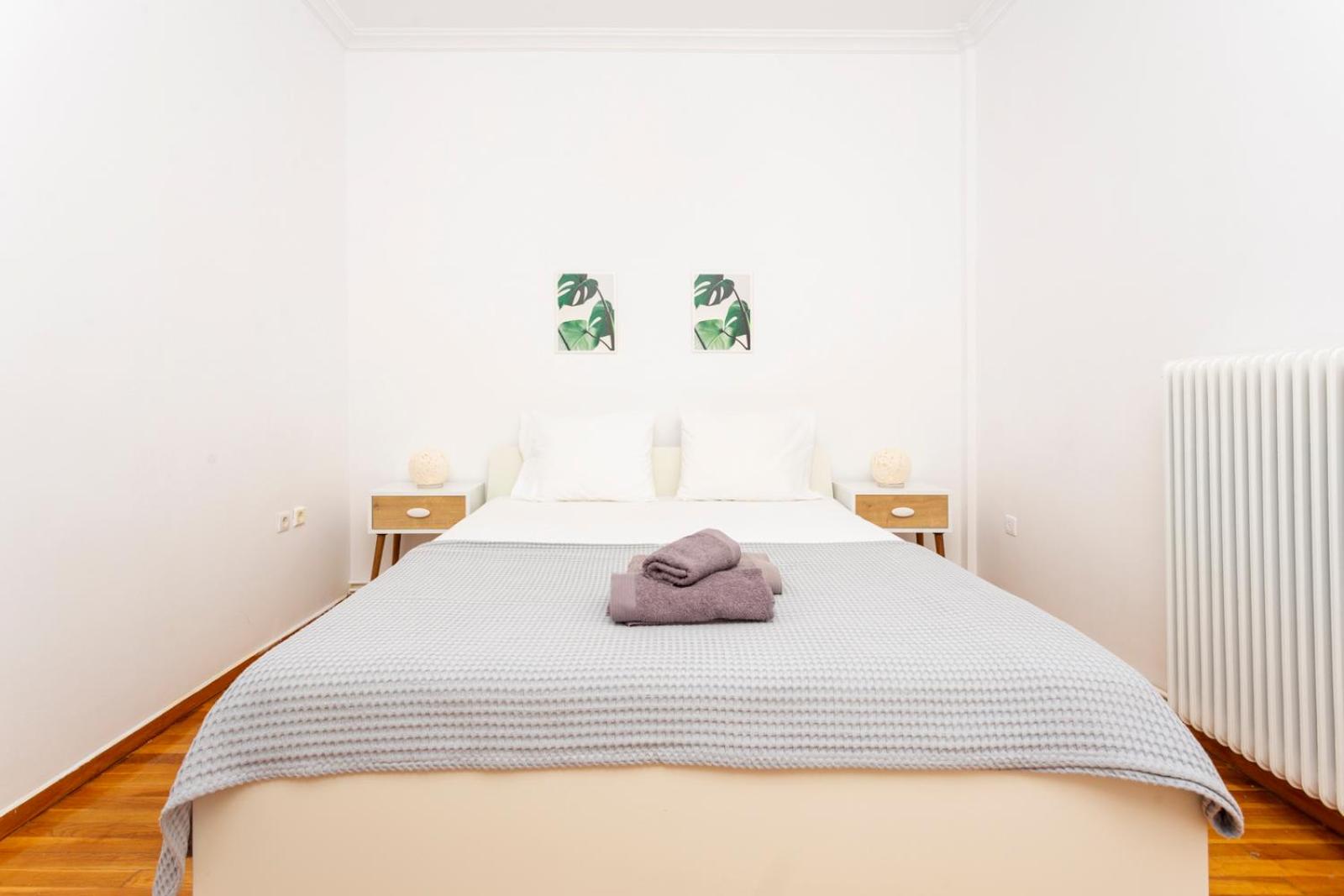 Three-Bedroom Apartment - Photo 9