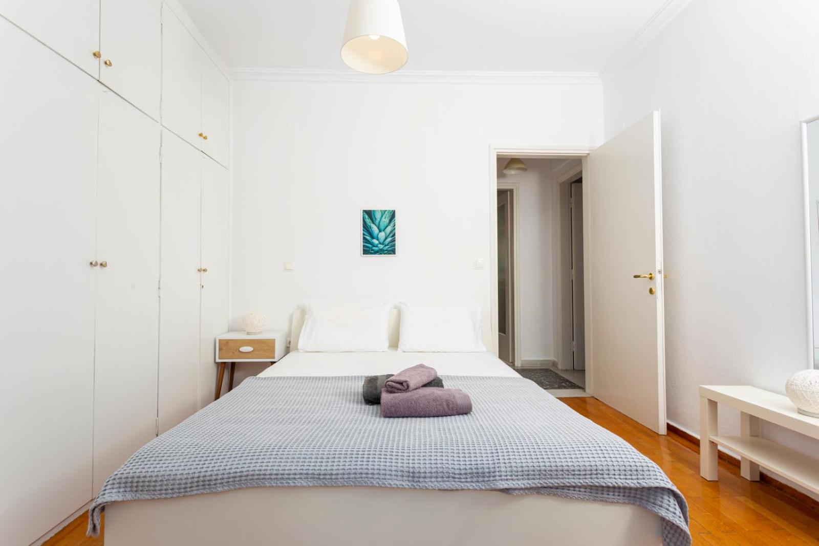 Three-Bedroom Apartment - Photo 19