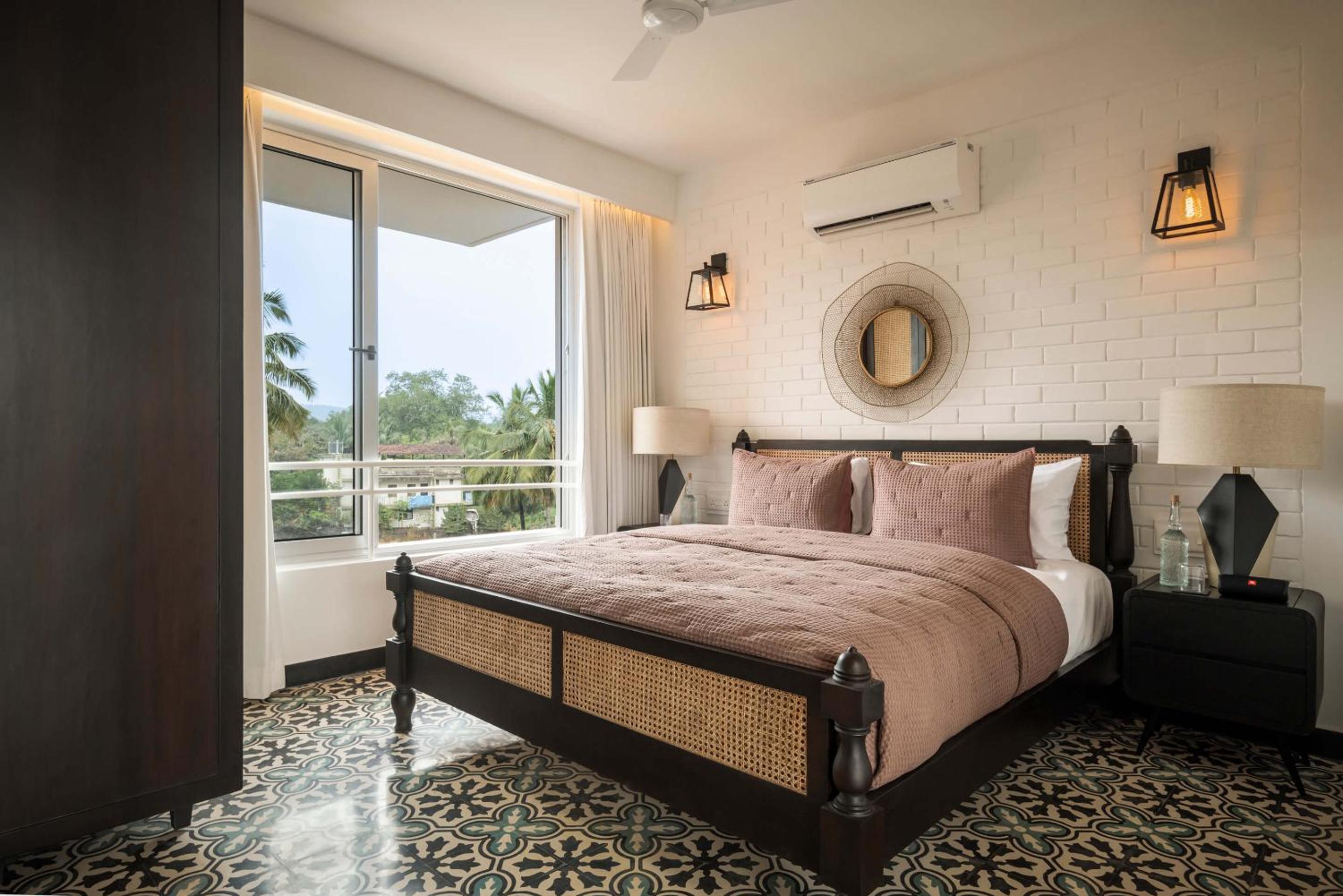 El Raso 209|Common Pool|Second Floor|Balcony|Patio|Wifi photo 3