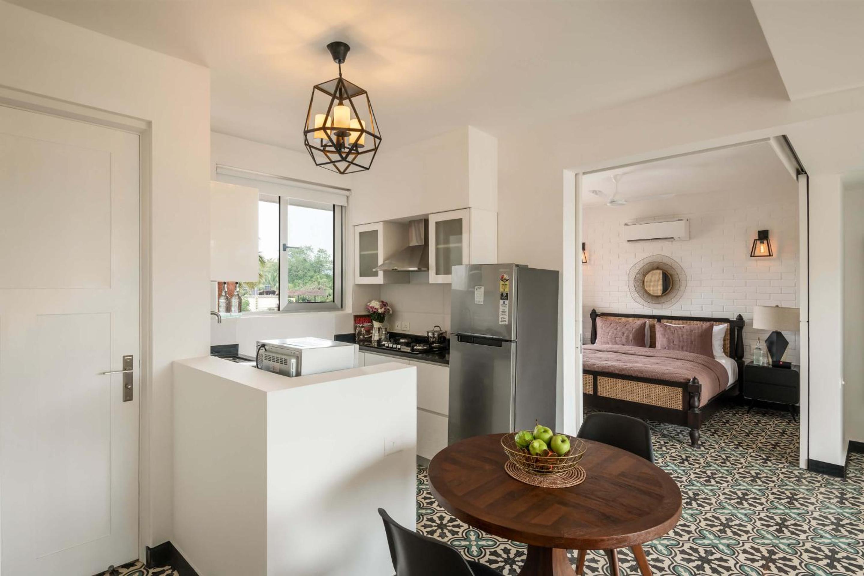 El Raso 209|Common Pool|Second Floor|Balcony|Patio|Wifi photo 2