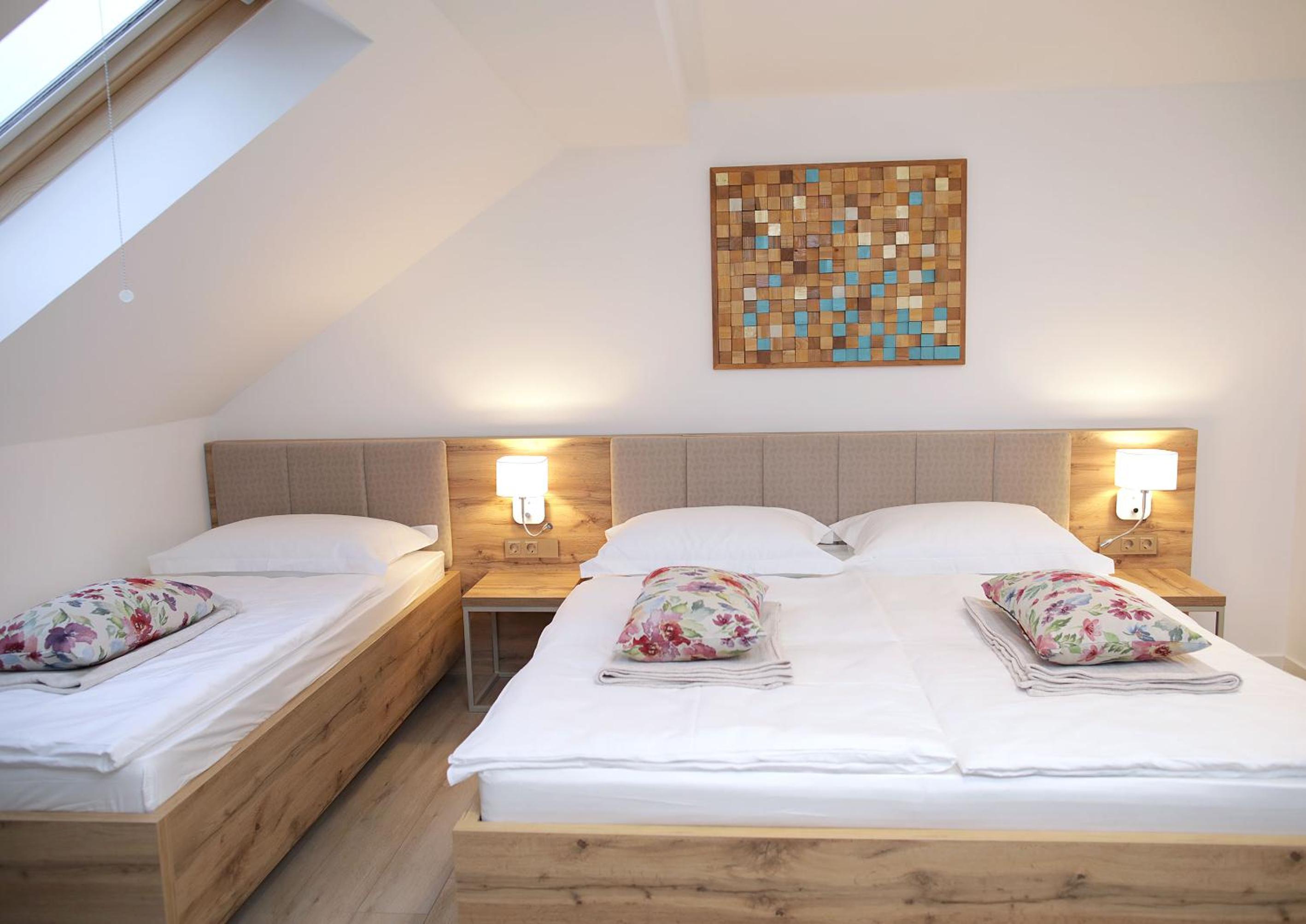 Triple Room - Photo 8