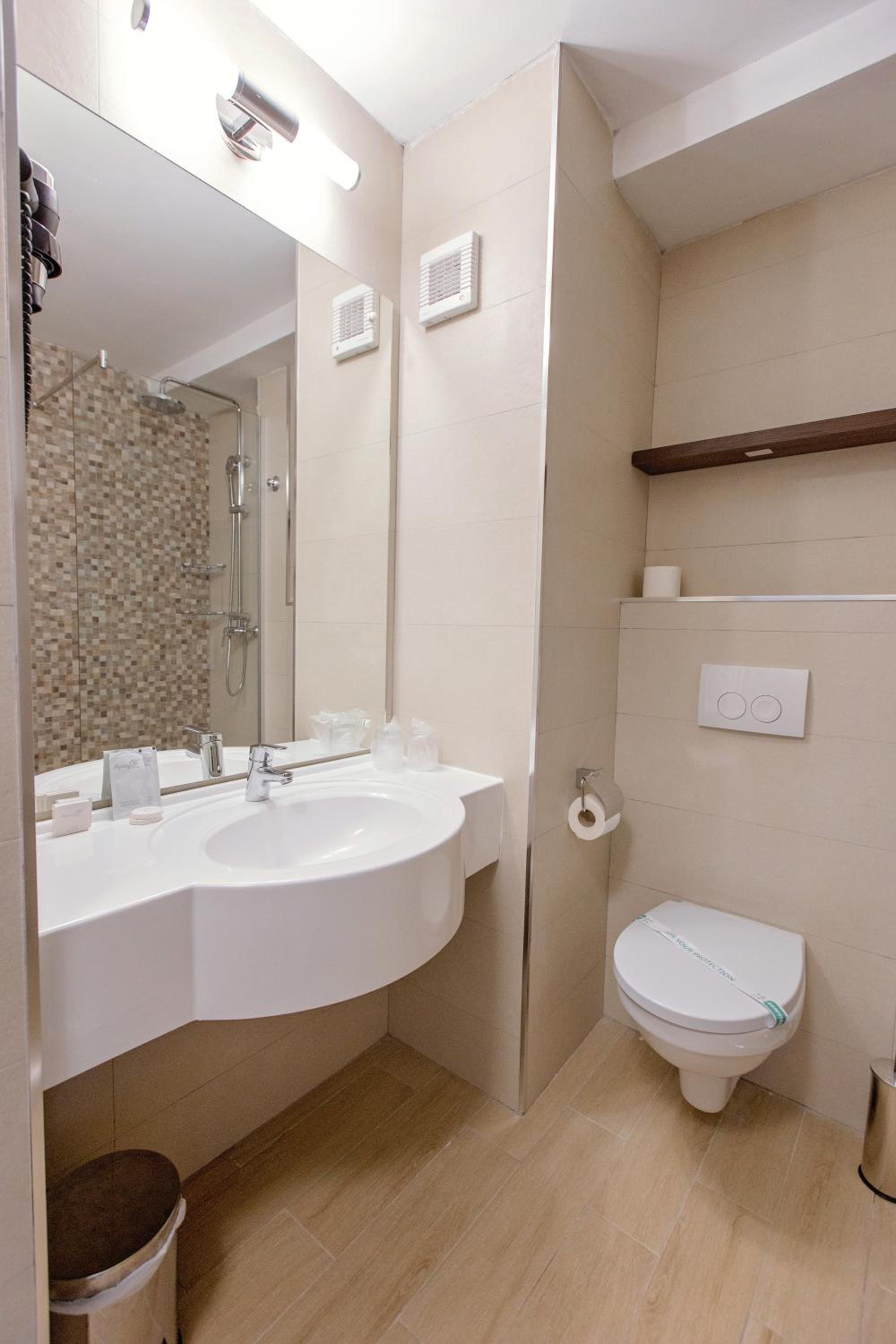 Double Room photo 3
