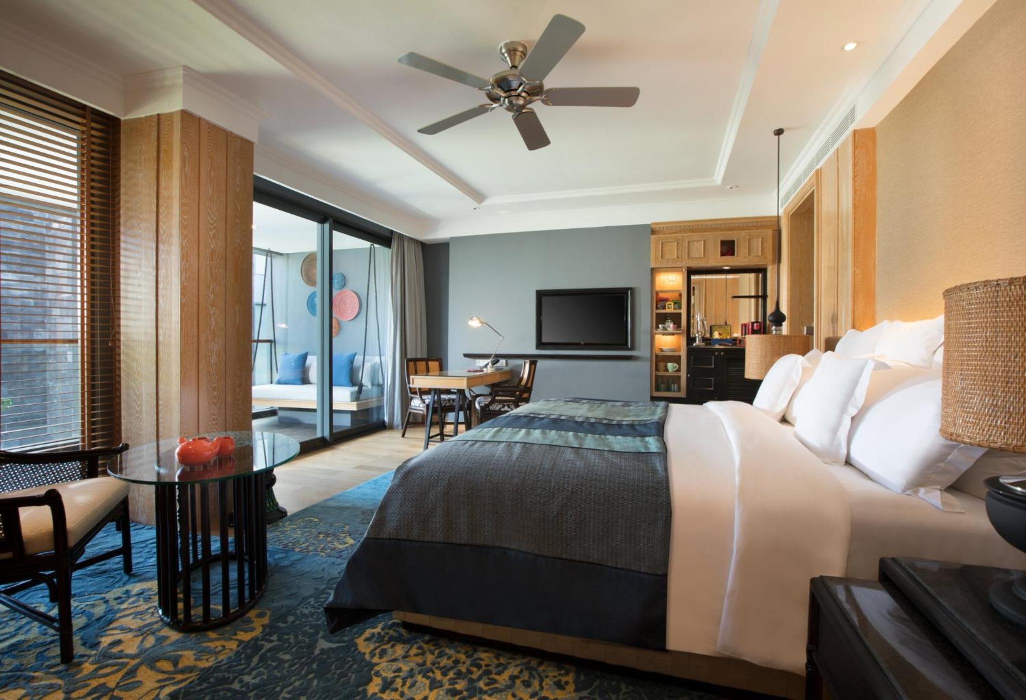 Premium Suite, 1 King Bed