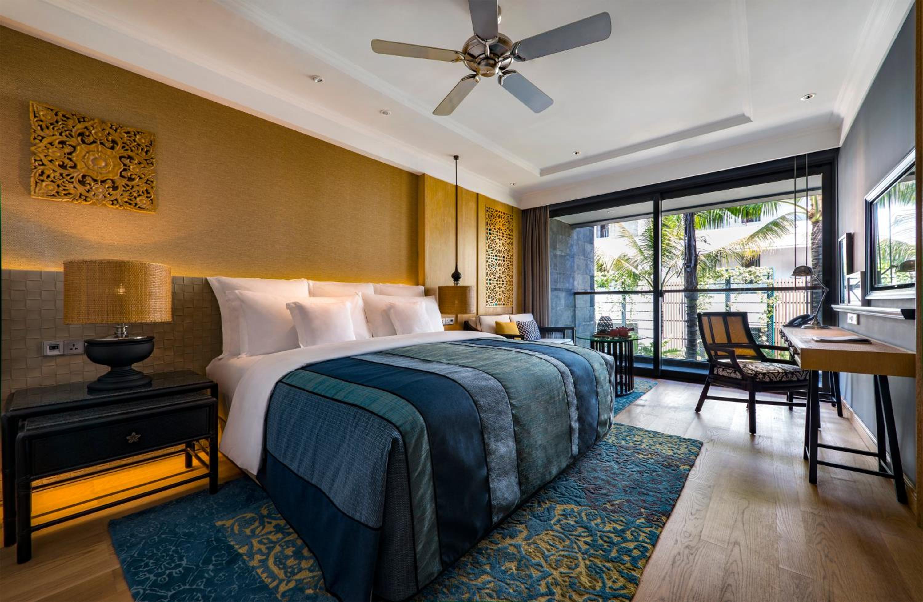 Standard King Room