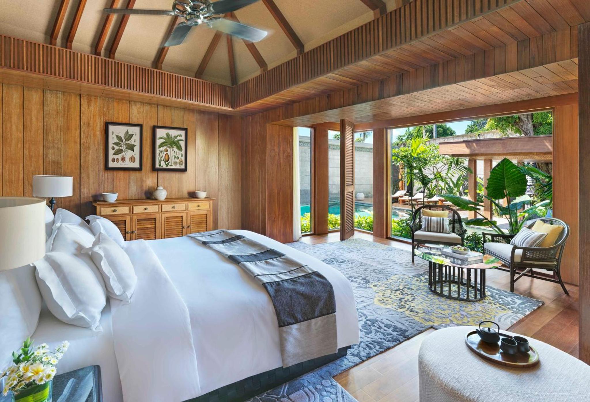 Standard Room, 1 King Bed thumbnail 6
