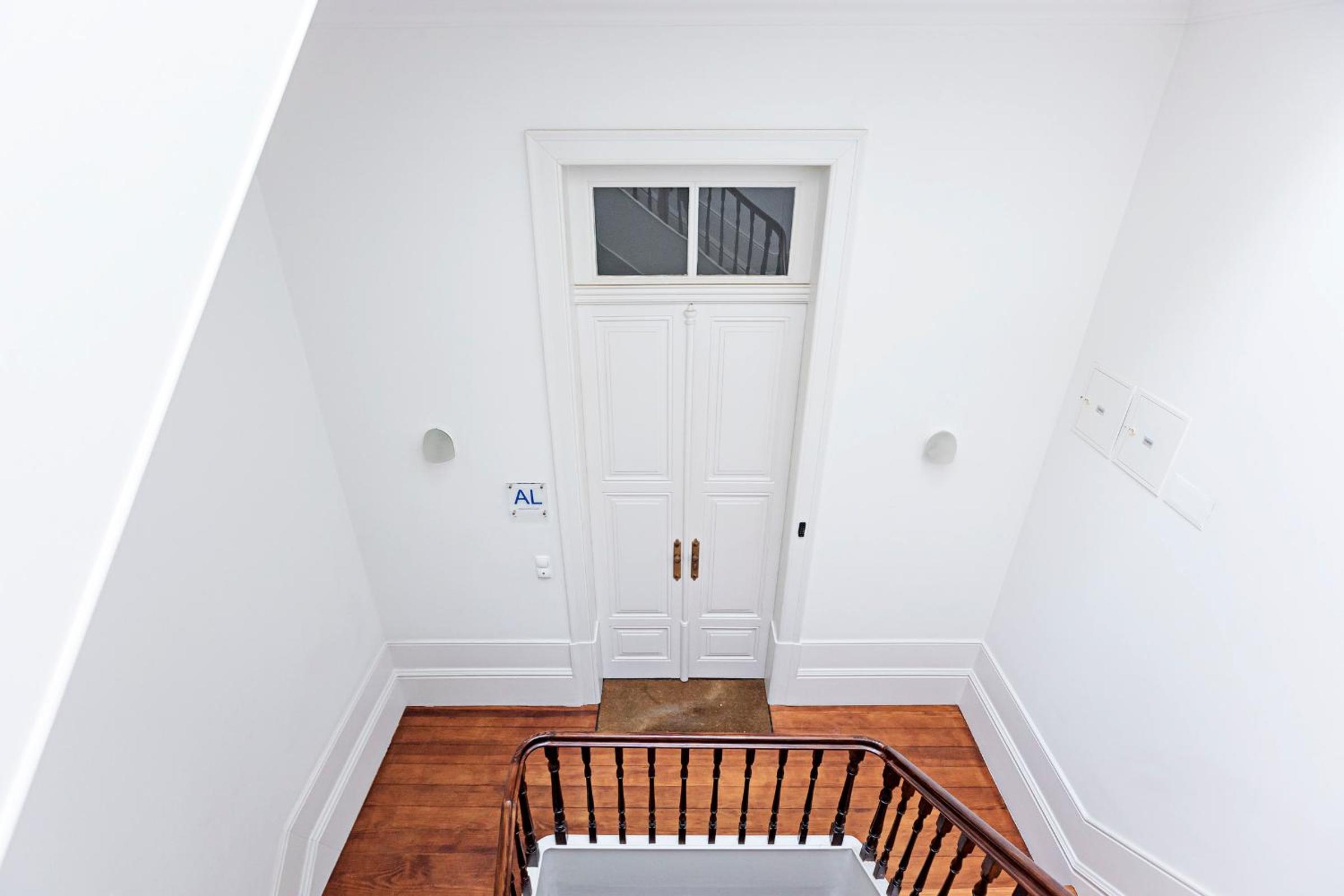Two-Bedroom Apartment - Photo 21