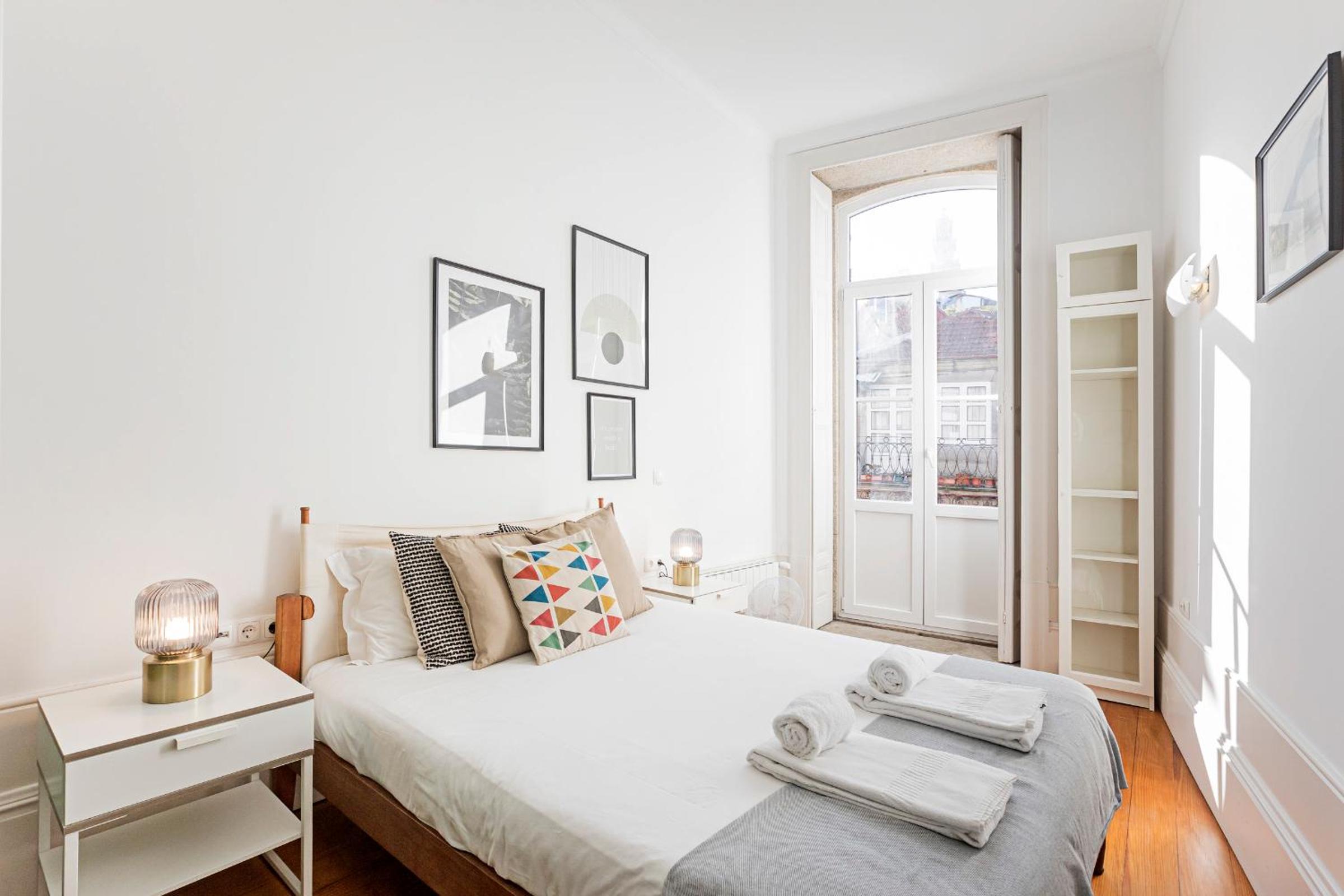 Two-Bedroom Apartment - Photo 33