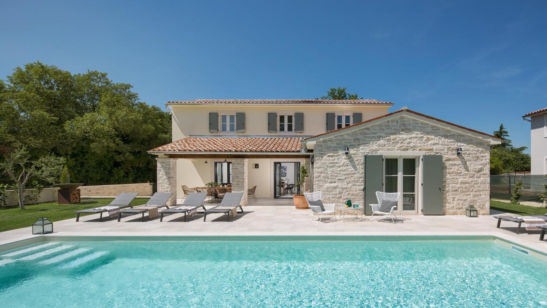 Villa with Private Pool photo 3