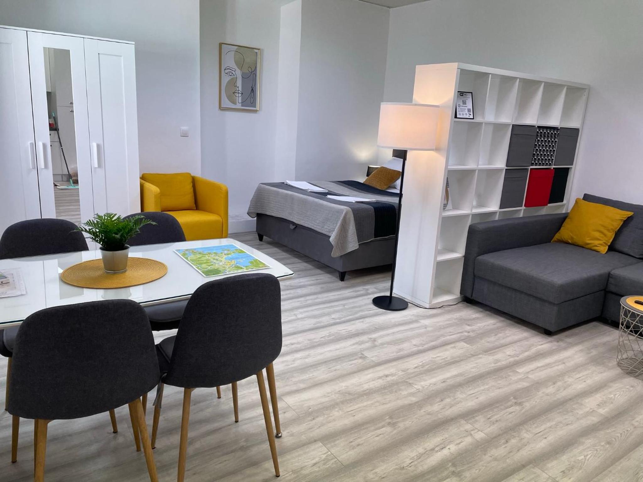 One-Bedroom Apartment - Photo 31