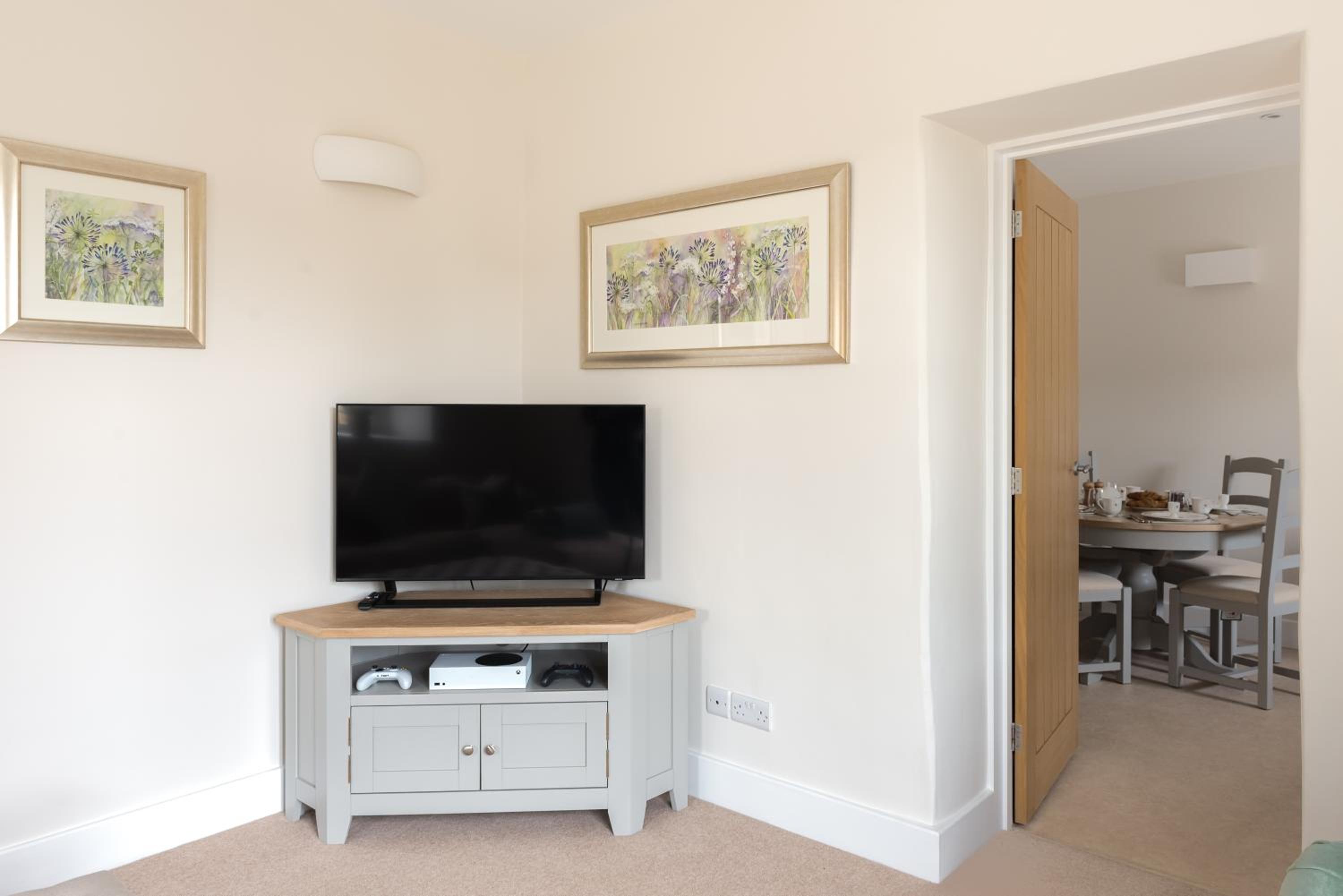 Two-Bedroom House photo 1