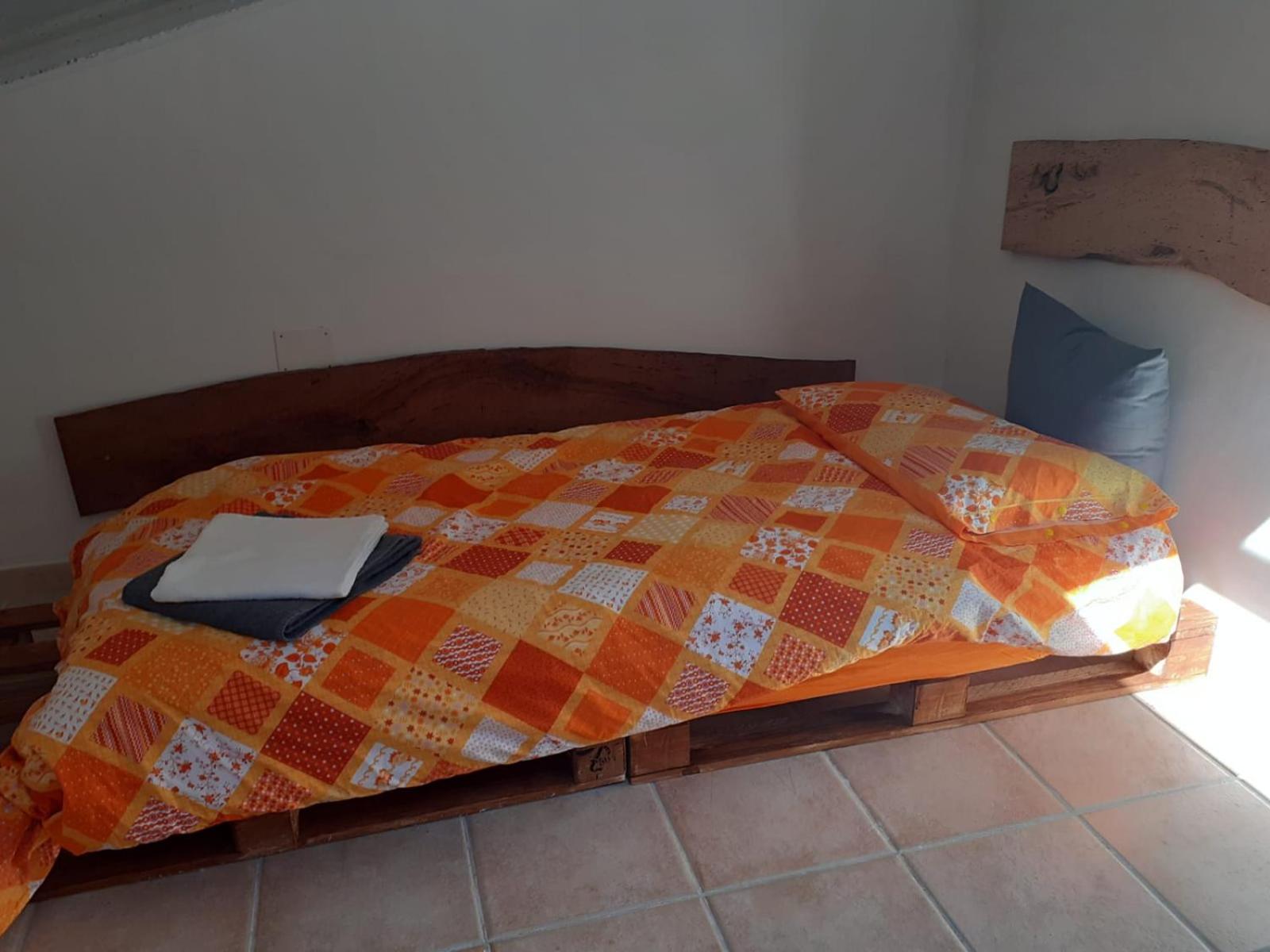 Basic Triple Room photo 3