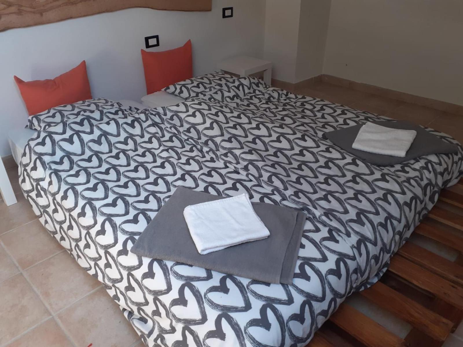 Basic Triple Room photo 1