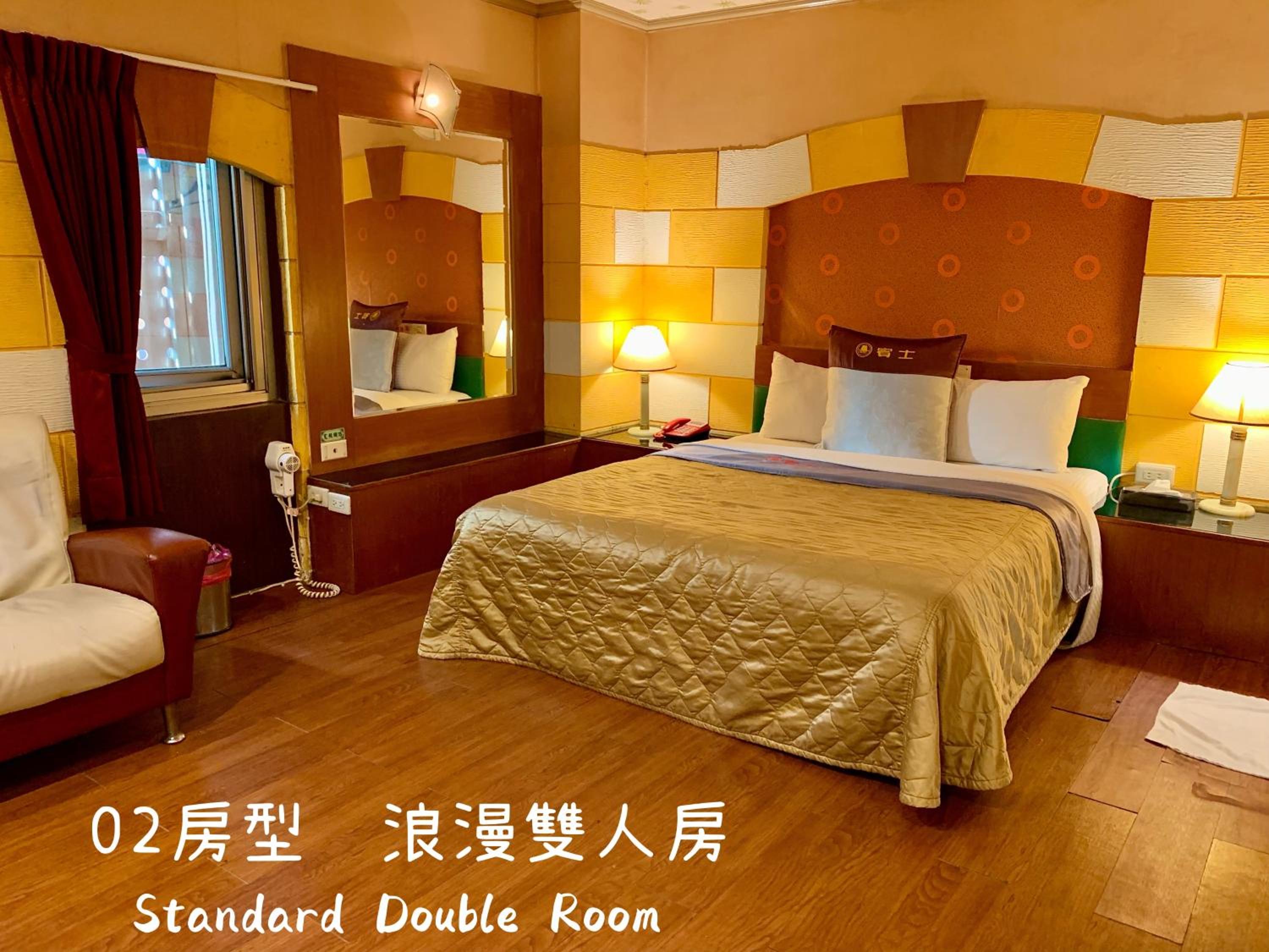 Standard Double Room - Photo 3