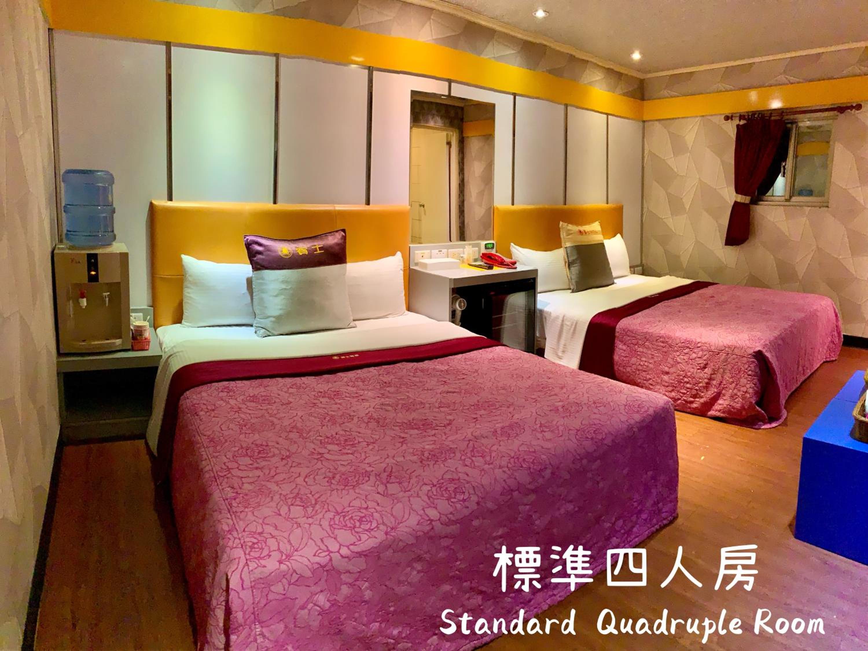 Standard Quadruple Room photo 1