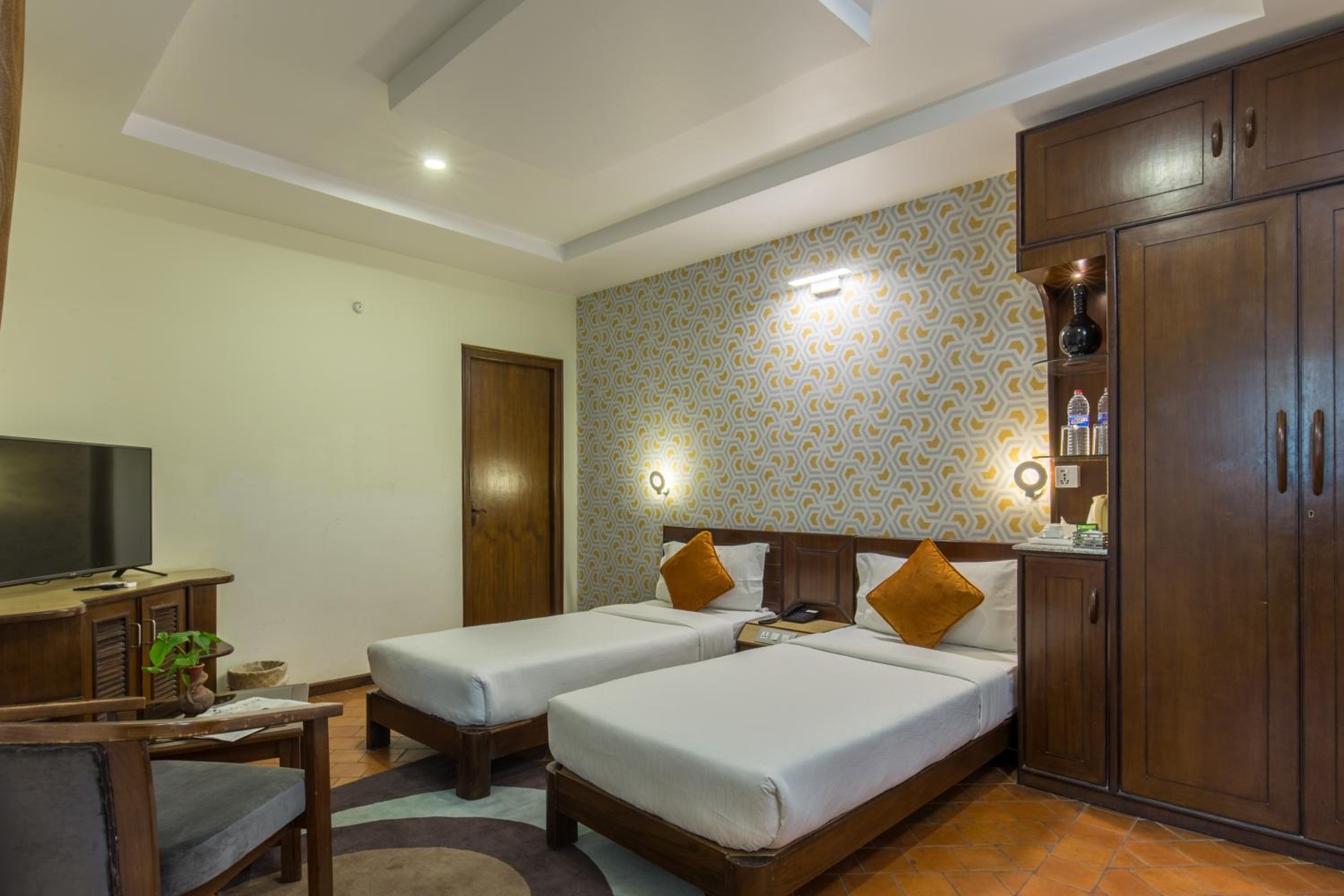 Deluxe Double or Twin Room photo 1