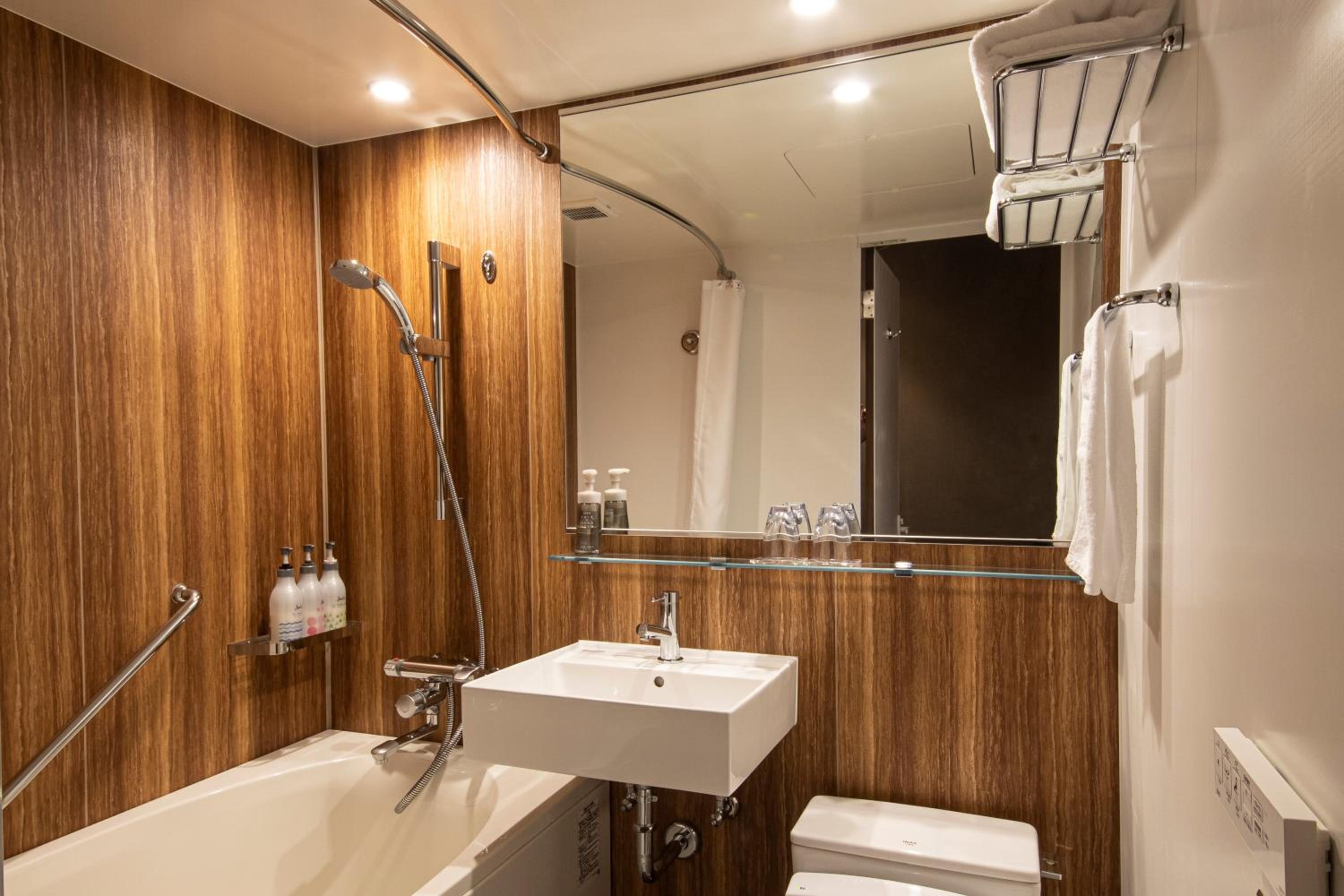 Double Room - Non-Smoking - Photo 13