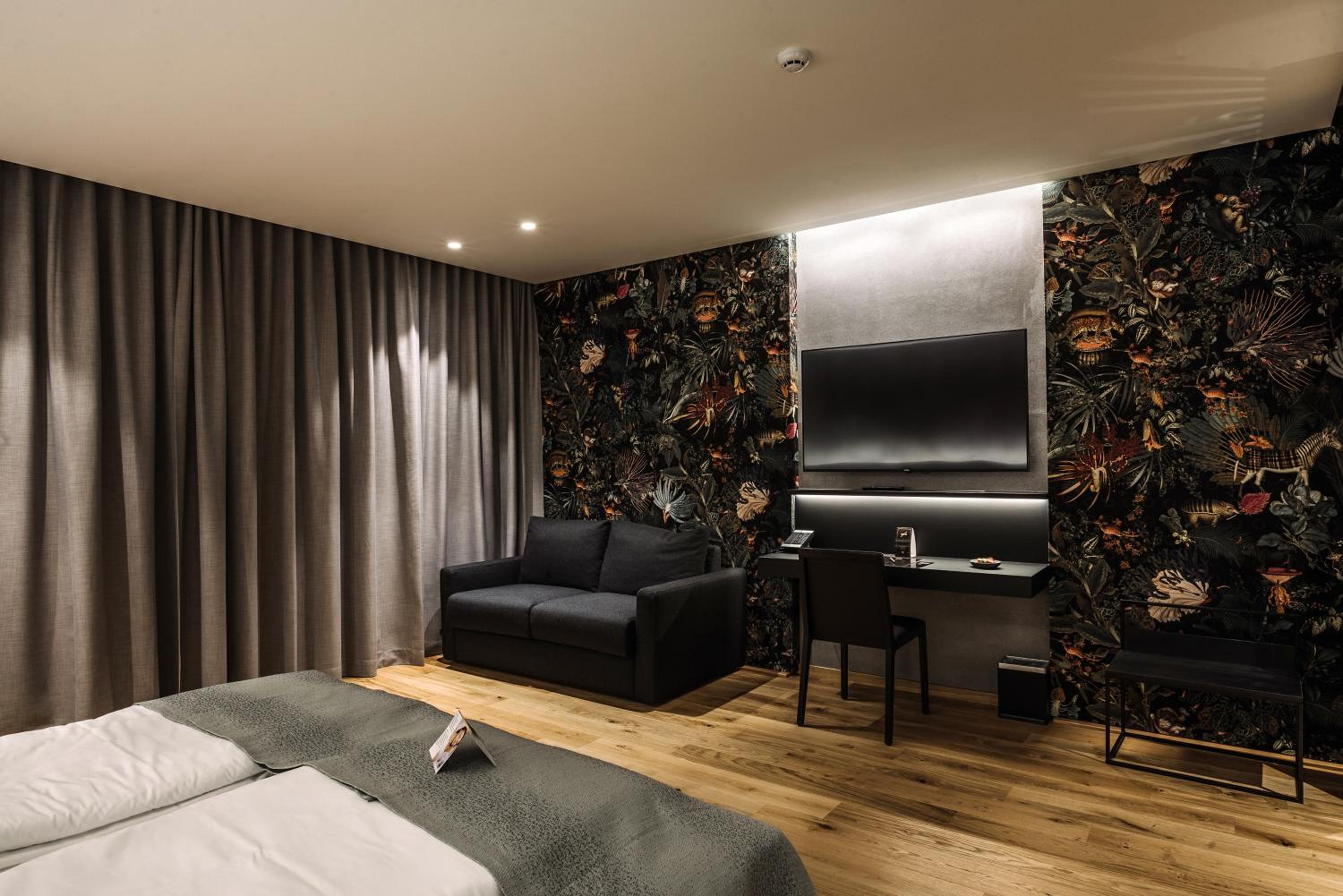 Junior Suite - Photo 1