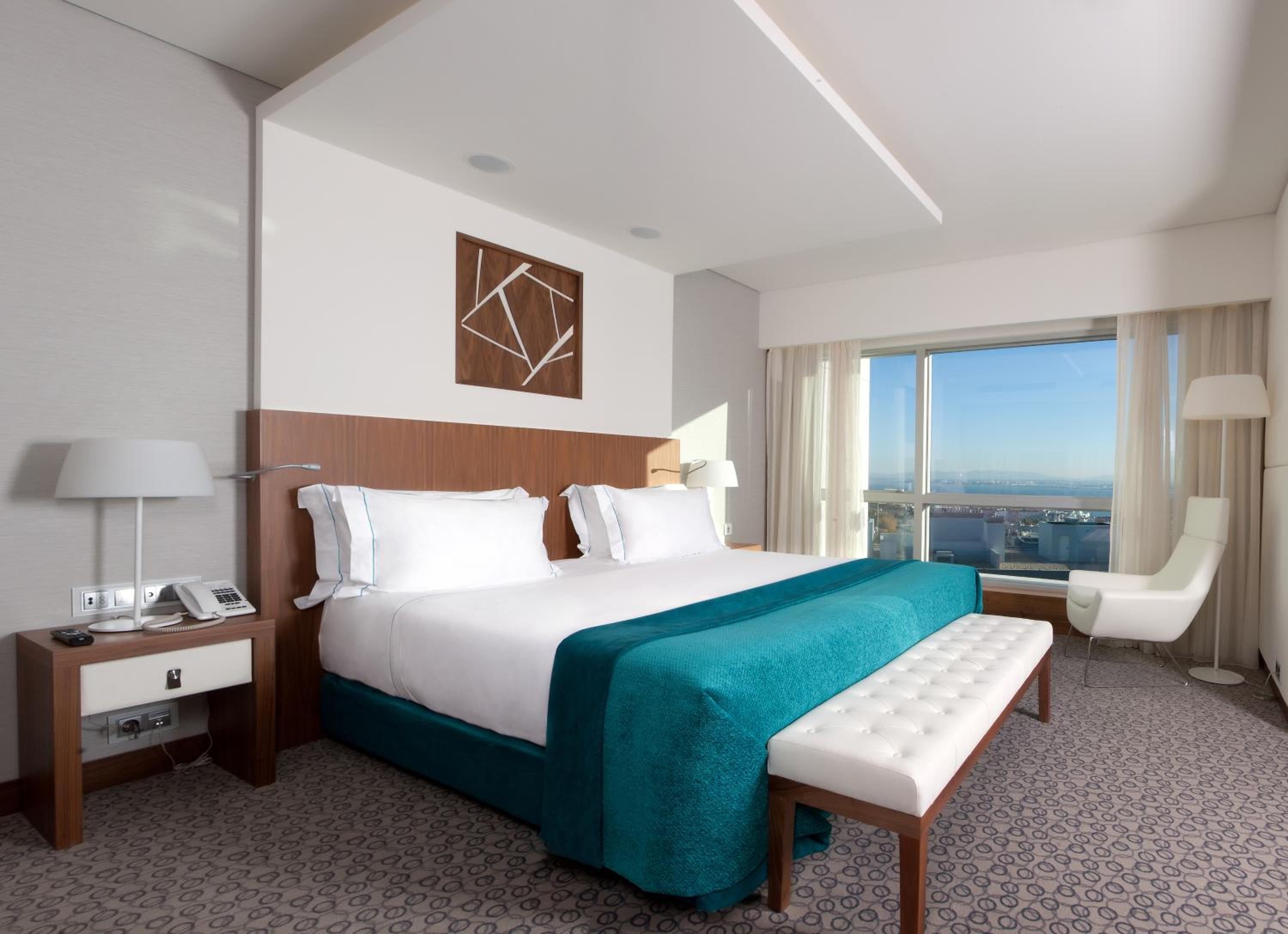 Deluxe Suite photo 2