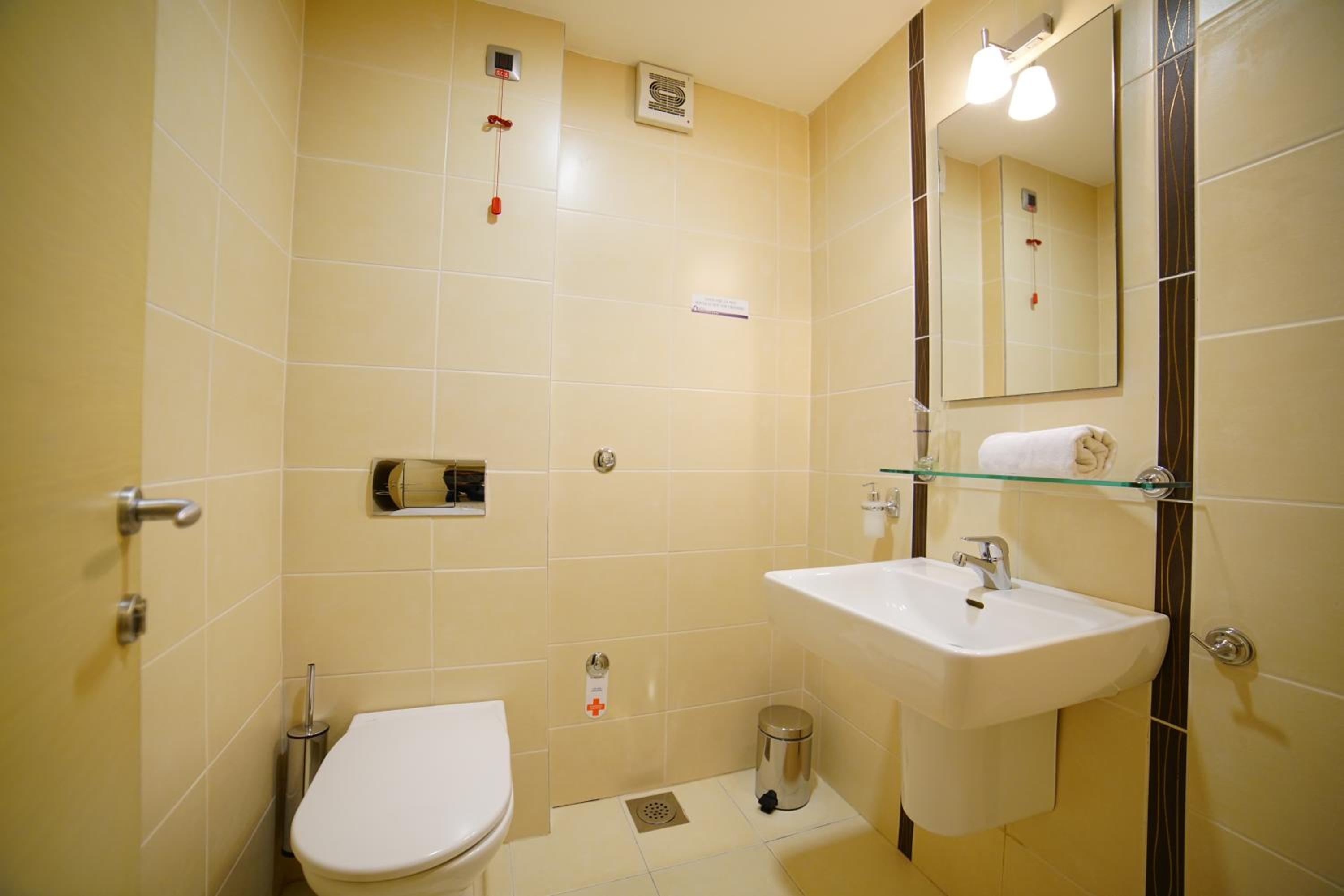 Suite - Photo 2