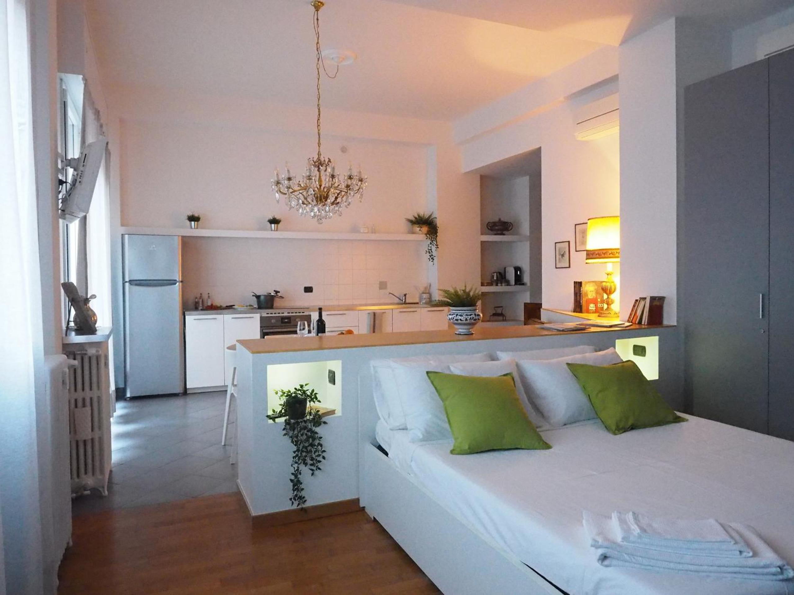 Studio Apartment