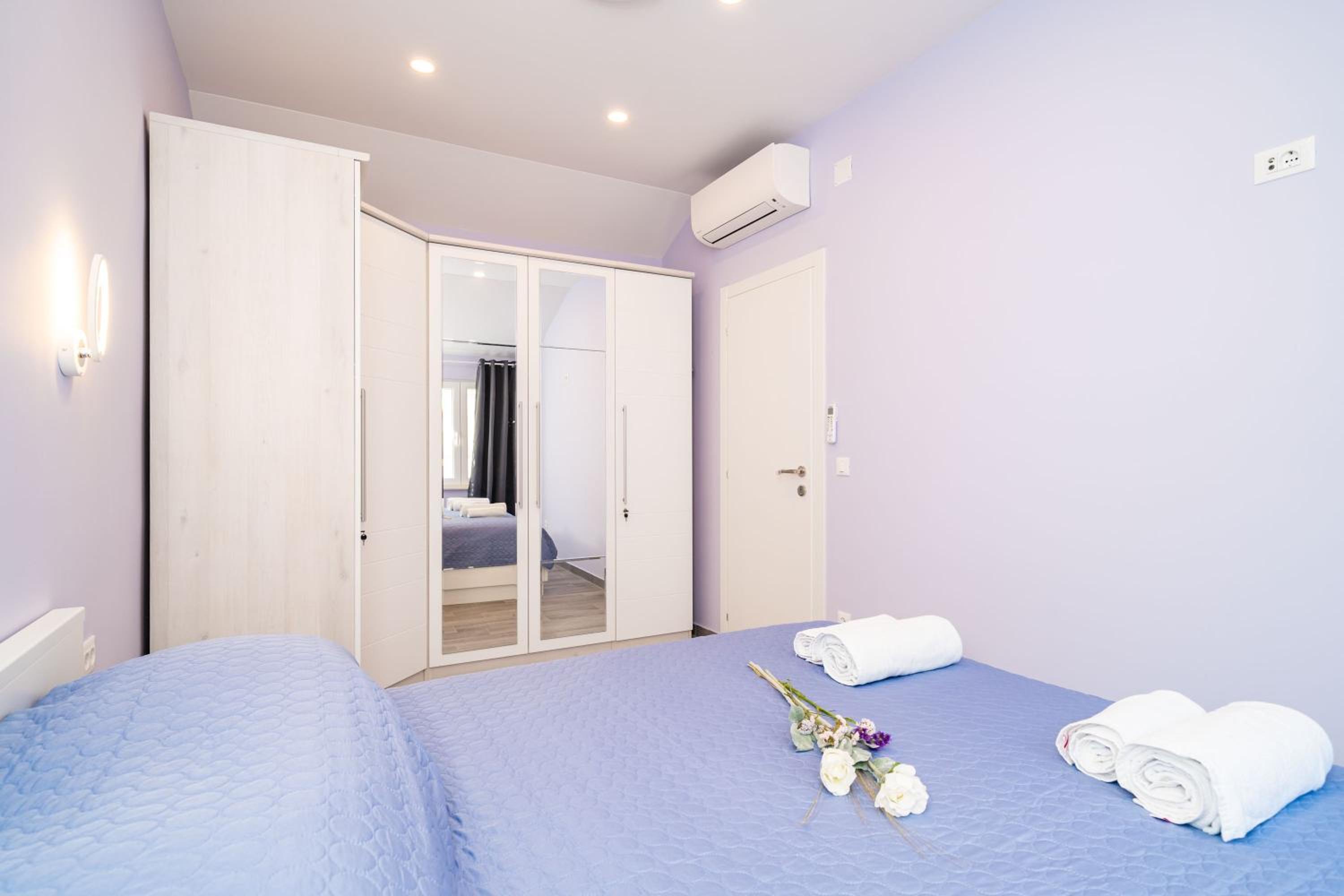 One Bedroom Apartment With Terrace And Sea View
