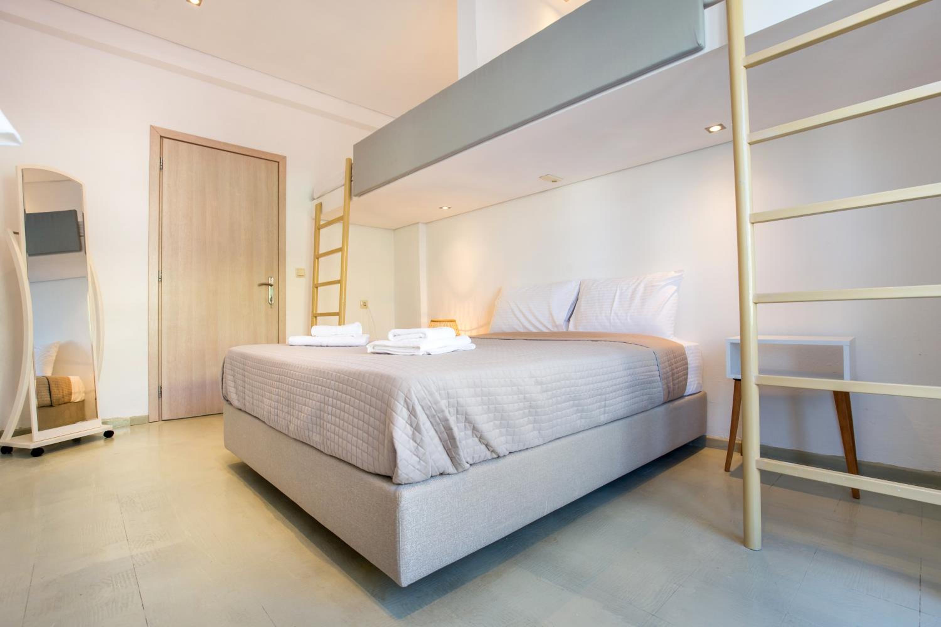 Deluxe Quadruple Room photo 1
