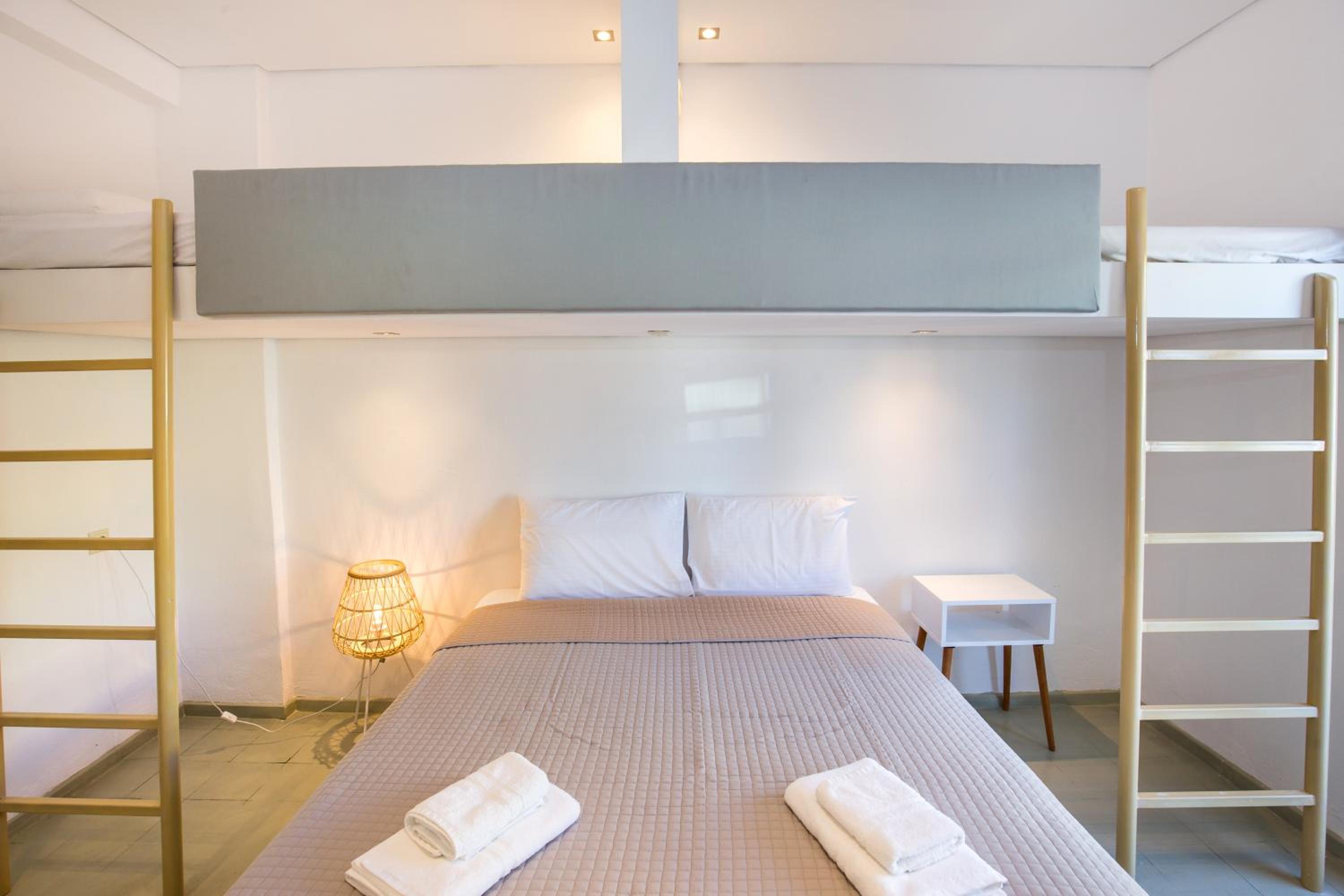 Deluxe Quadruple Room photo 3
