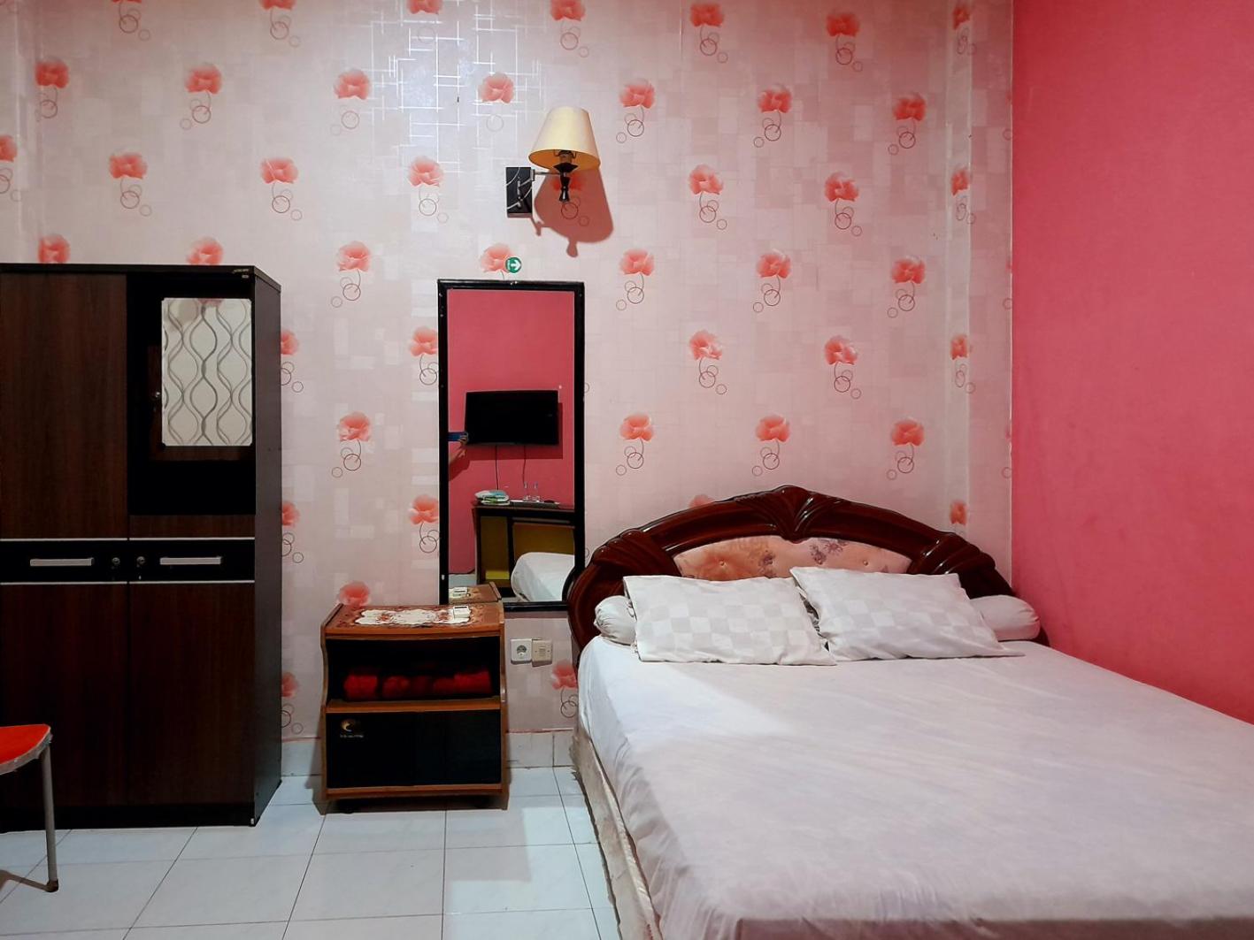 Standard Double Room - Photo 4
