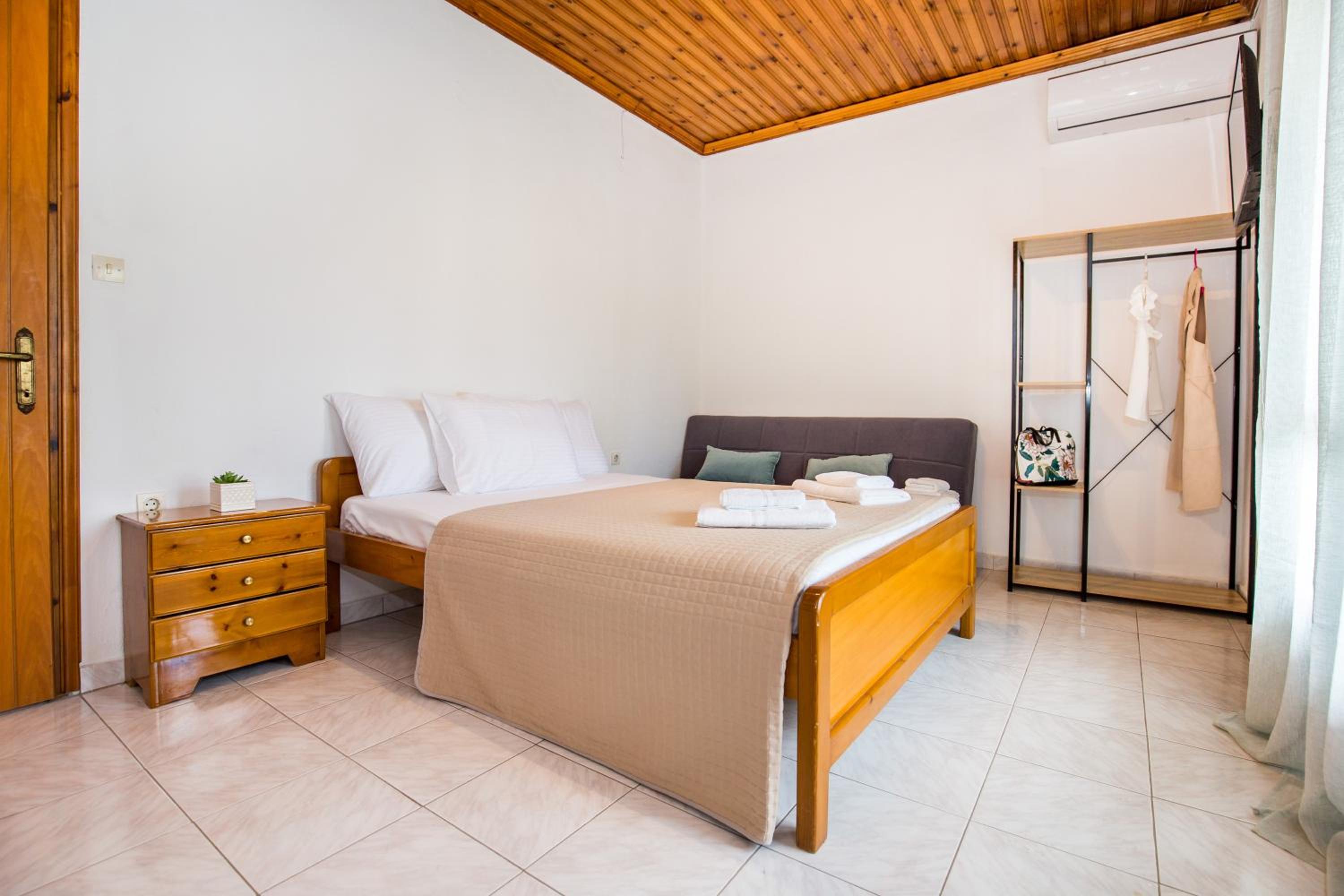 Standard Triple Room photo 1