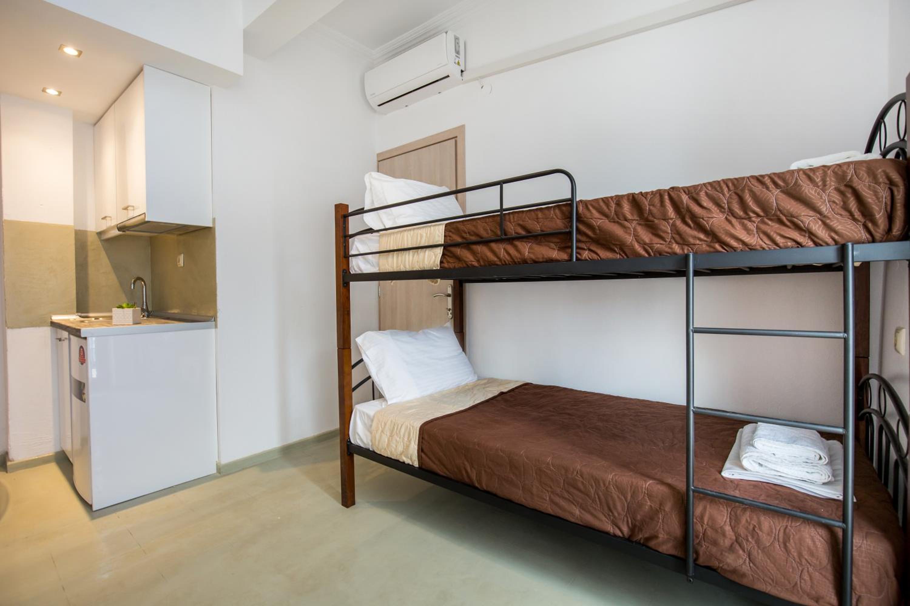 Quadruple Room With Balcony photo 2