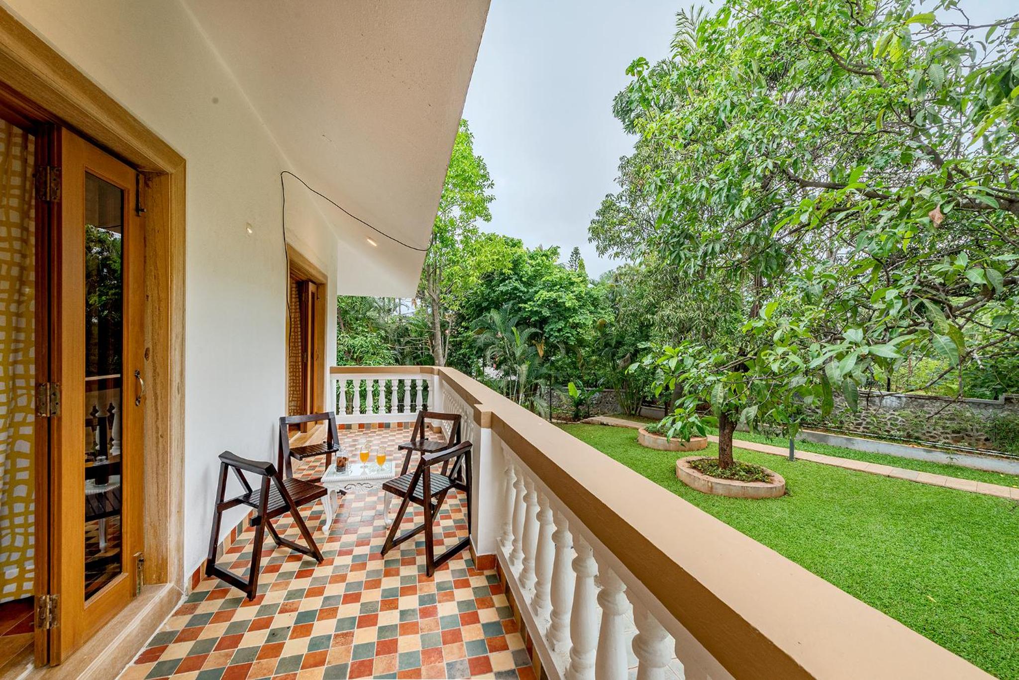 Villa with Garden View - Photo 39