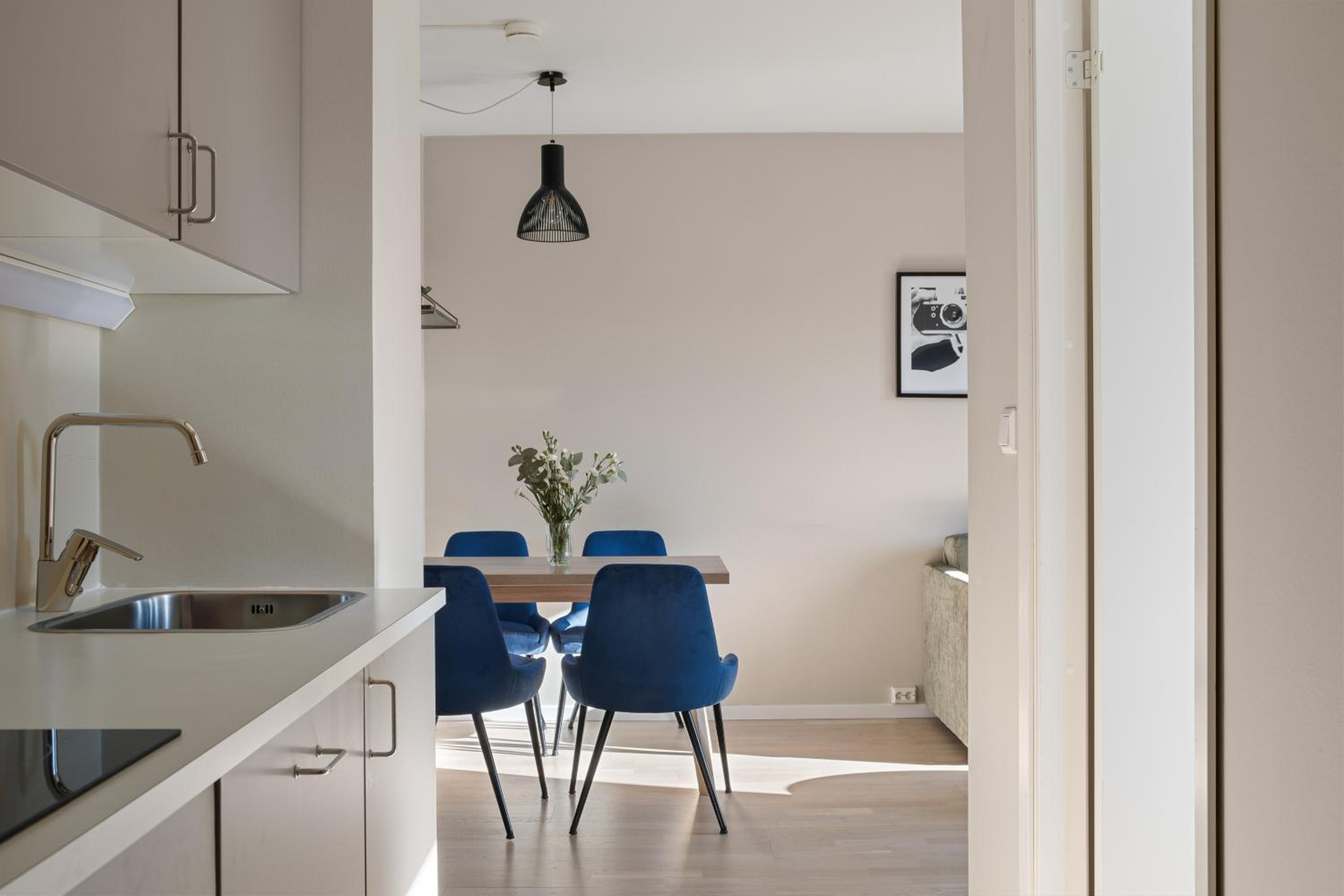 Two-Bedroom Apartment - Photo 8