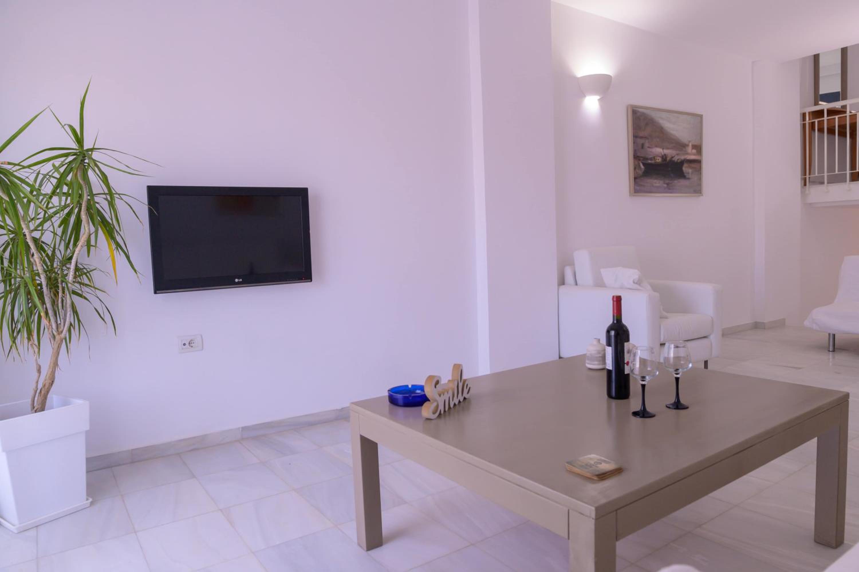 Maisonette with Balcony - Photo 33