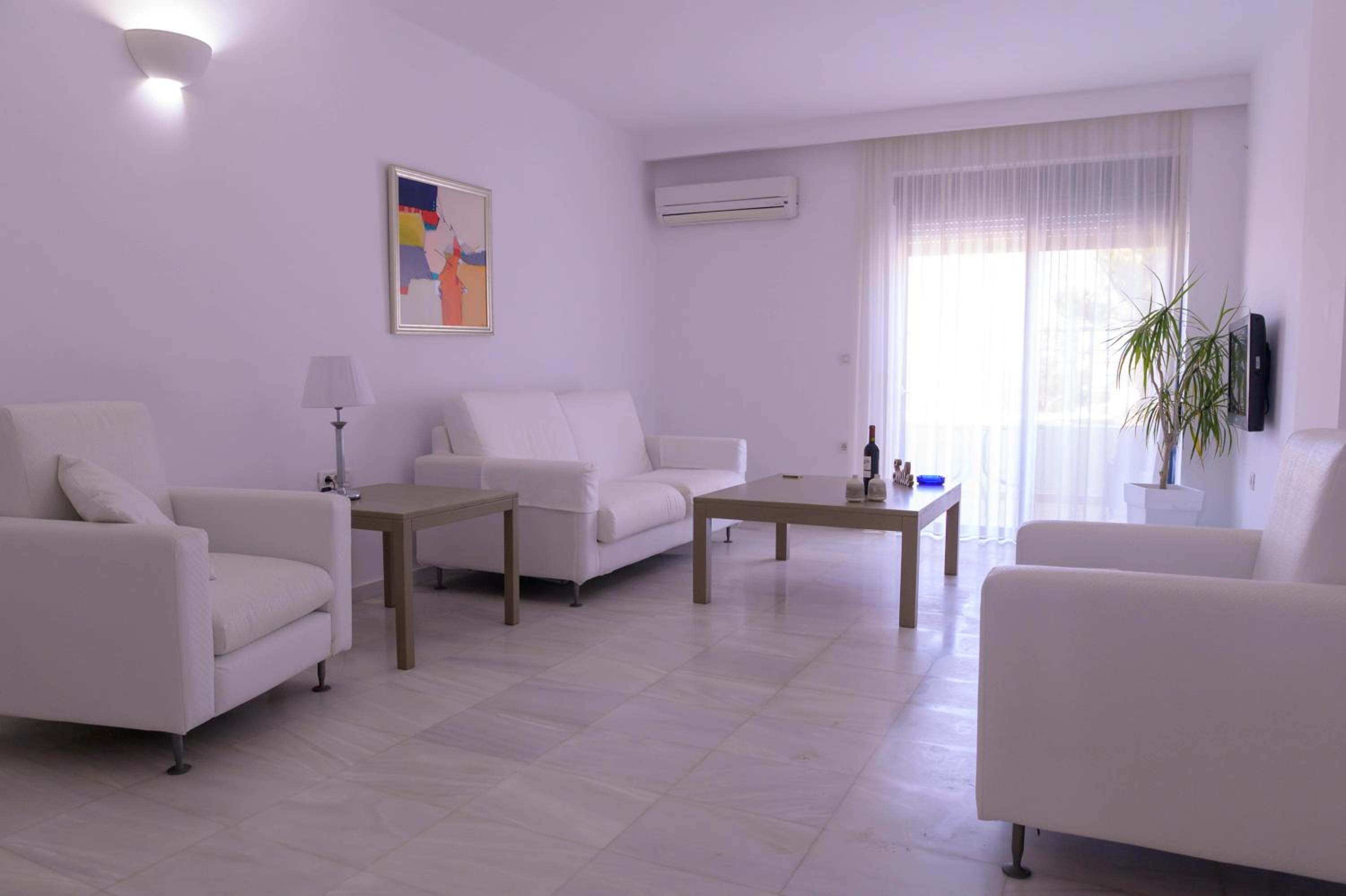 Maisonette with Balcony - Photo 32