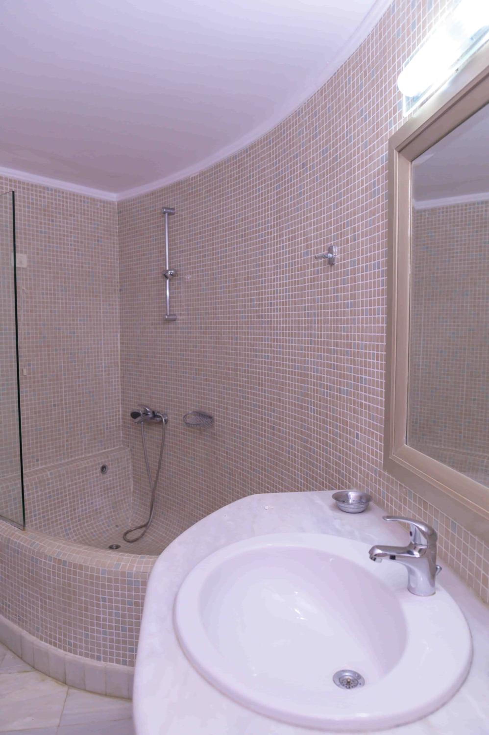 Maisonette with Balcony - Photo 19