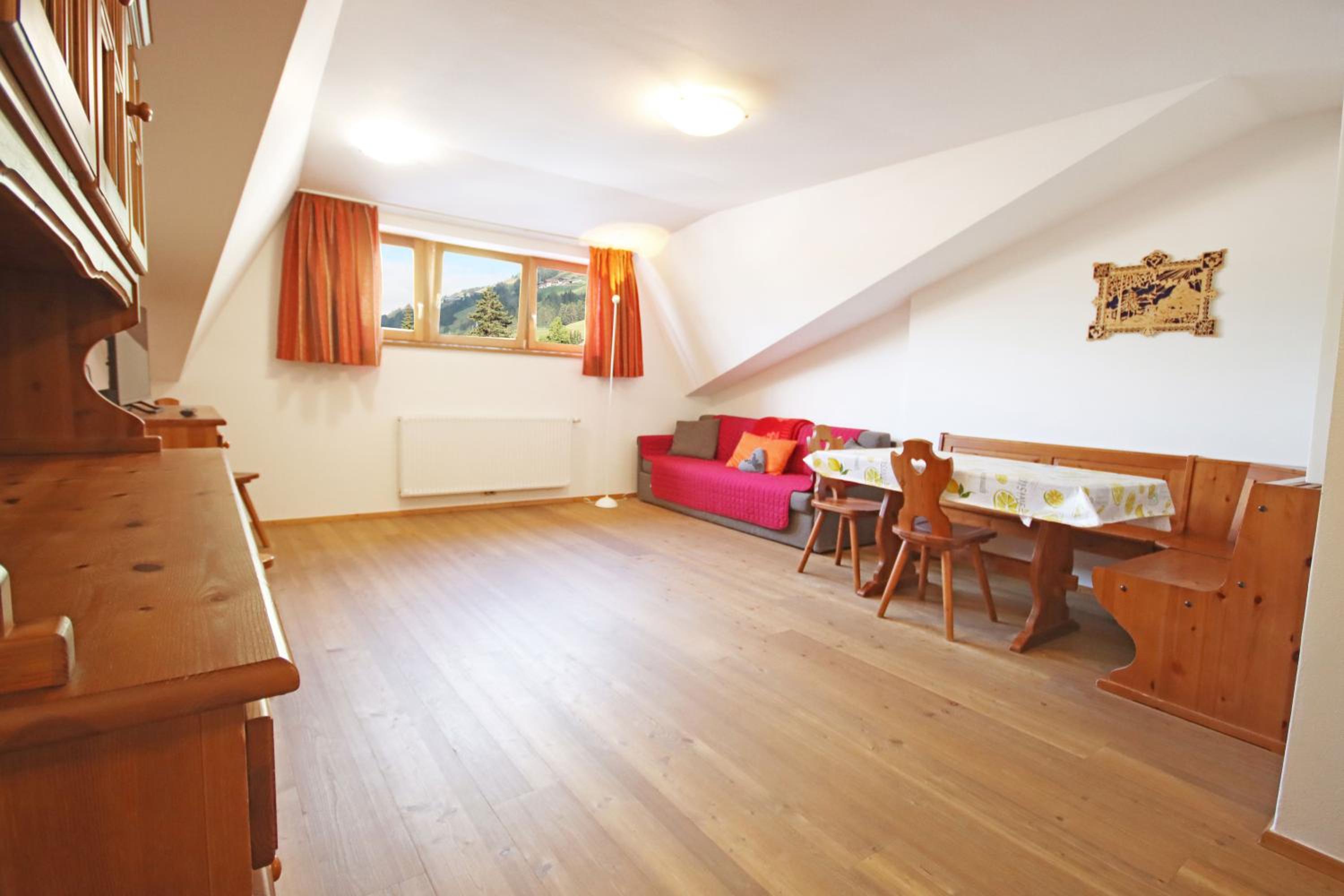 AT 112-10 - Two Room apartment without balcony photo 1