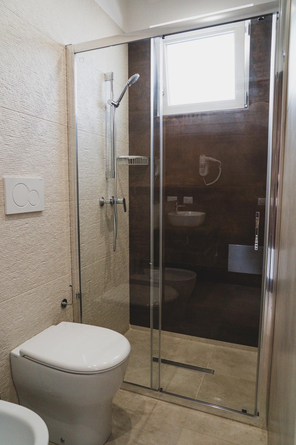 Deluxe Room (2 Adults + 1 Child) photo 3