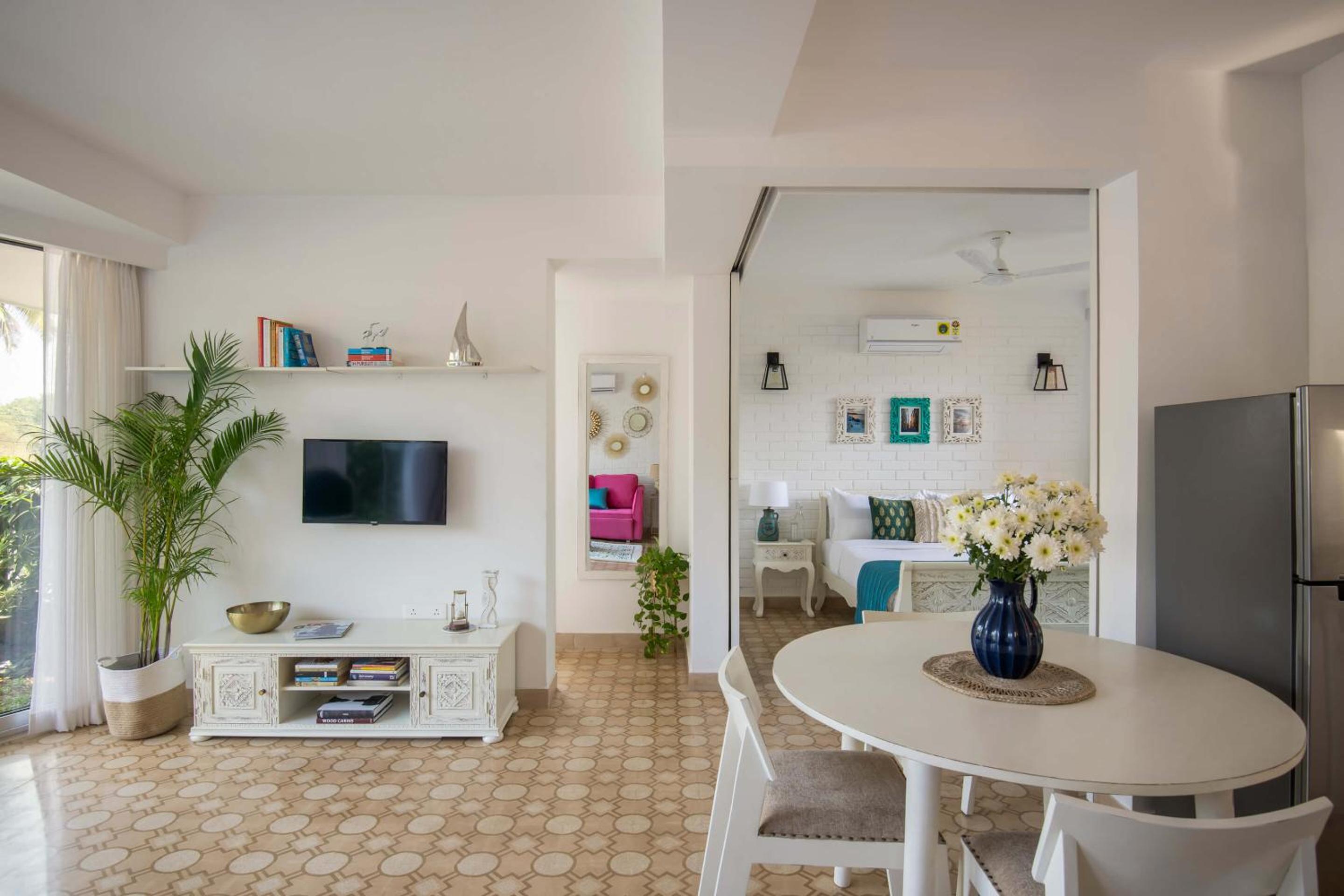 El Raso 07|Common Pool |Ground Floor|Garden|Wifi photo 2