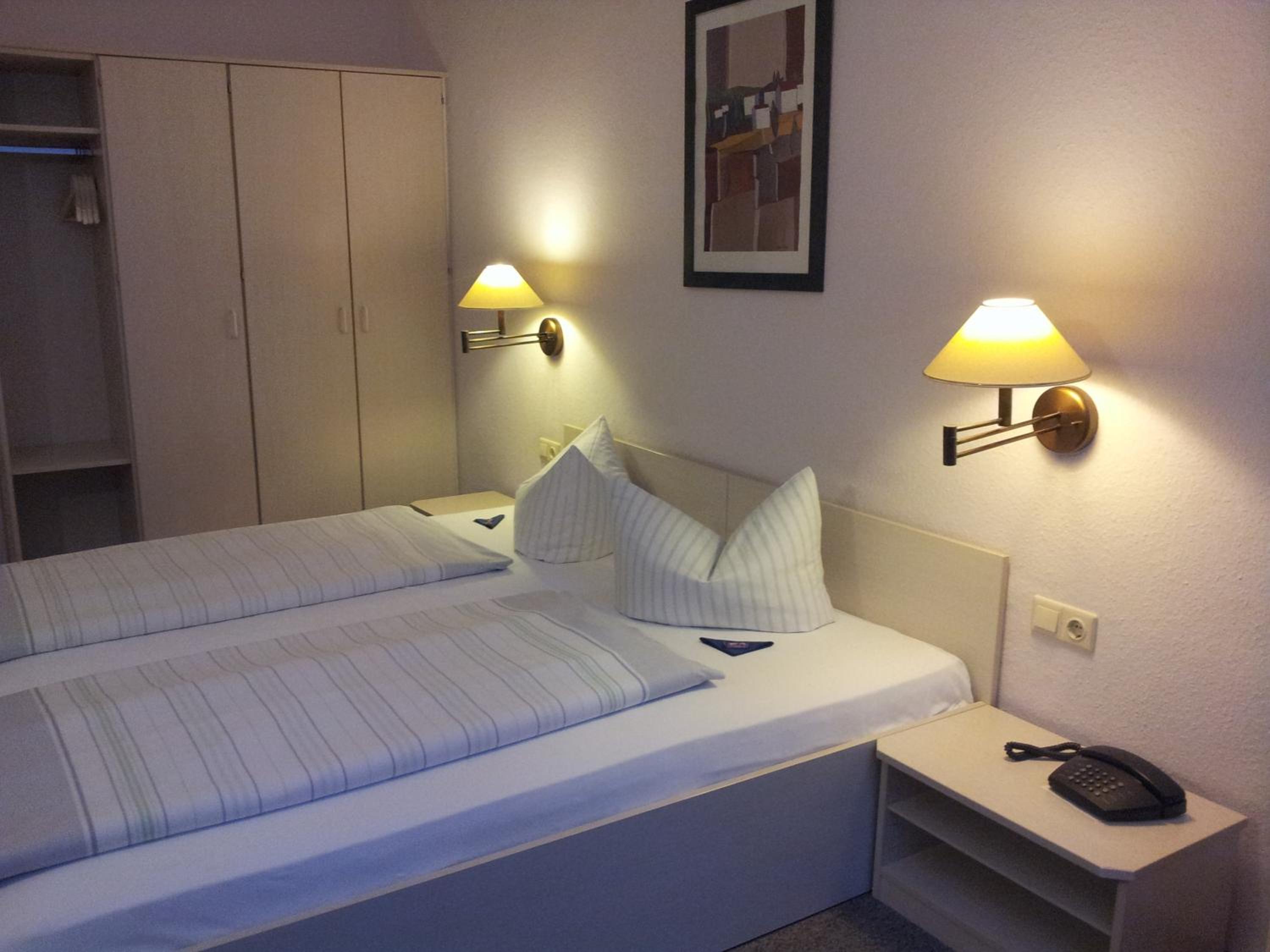 Double Room - Photo 5