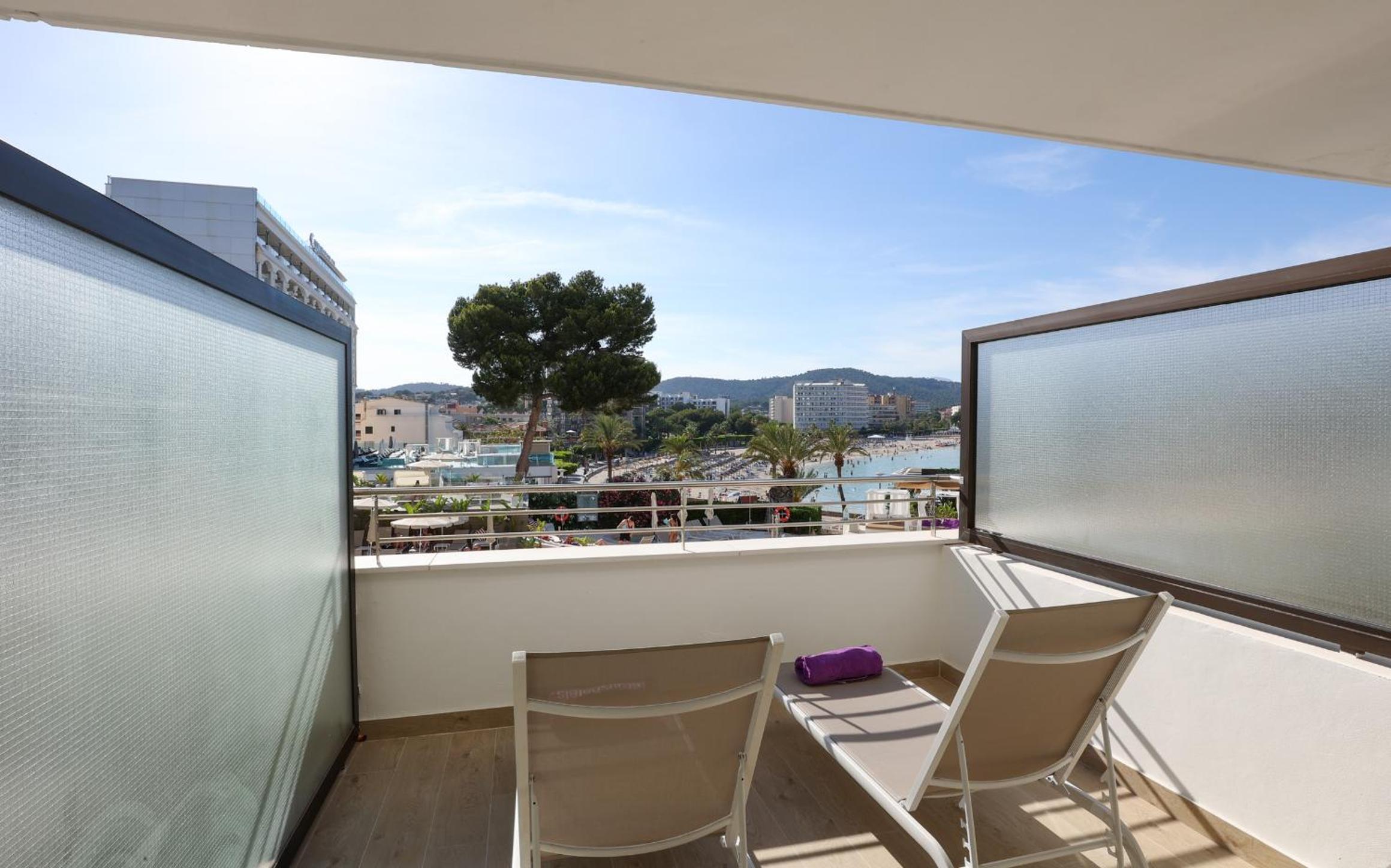 Double Room with Terrace and Hot Tub